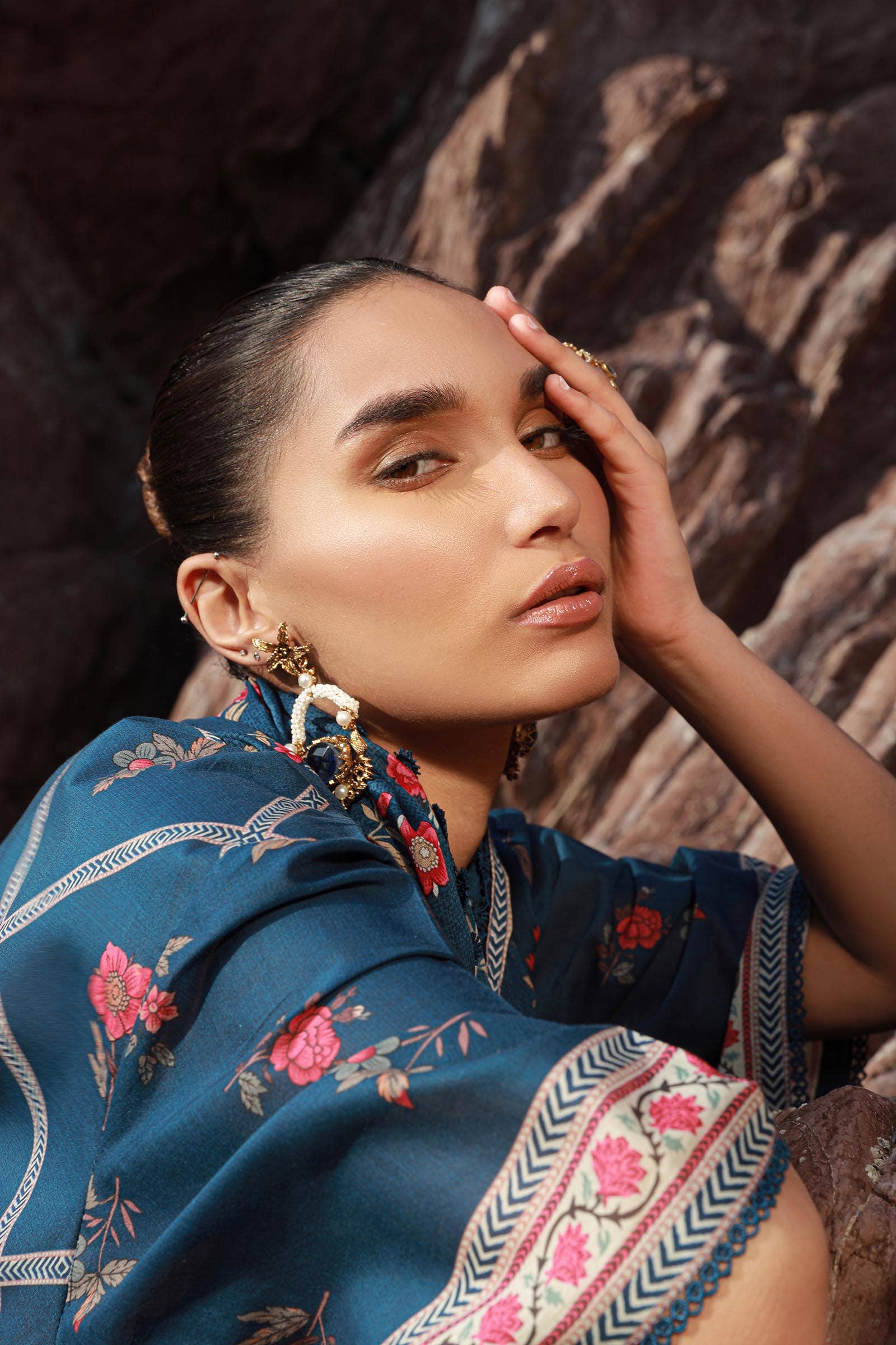 Sana Safinaz | Mahay Spring 24 | H241-020B-3CG - Official Sana Safinaz stockist in UK - Sakeena London