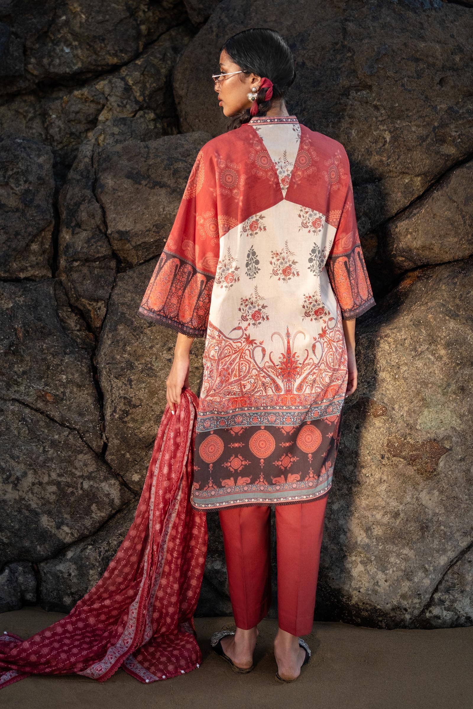 Sana Safinaz | Mahay Spring 24 | H241-021A-3DE - Official Sana Safinaz stockist in UK - Sakeena London