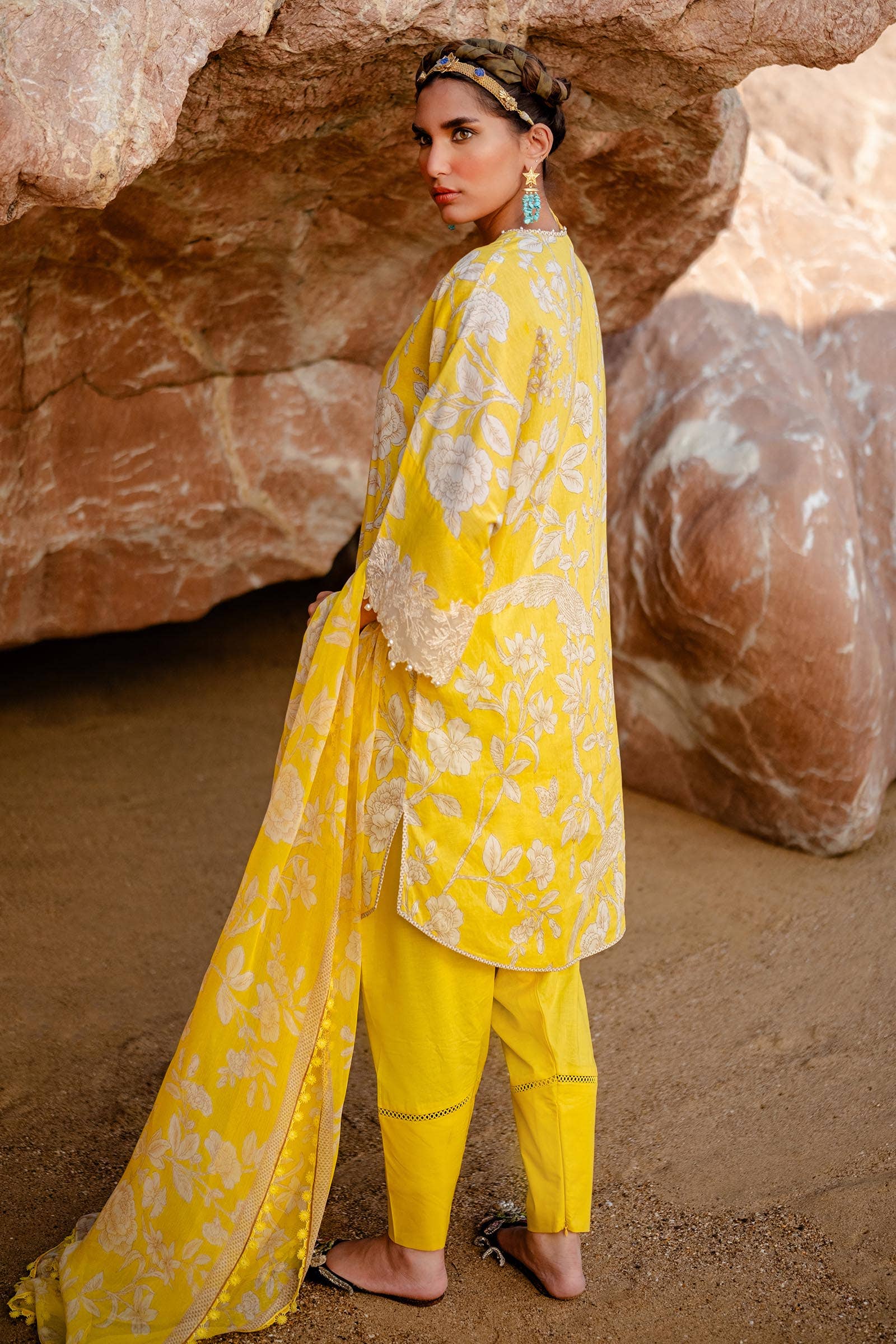 Sana Safinaz | Mahay Spring 24 | H241-001A-3CI - Official Sana Safinaz stockist in UK - Sakeena London