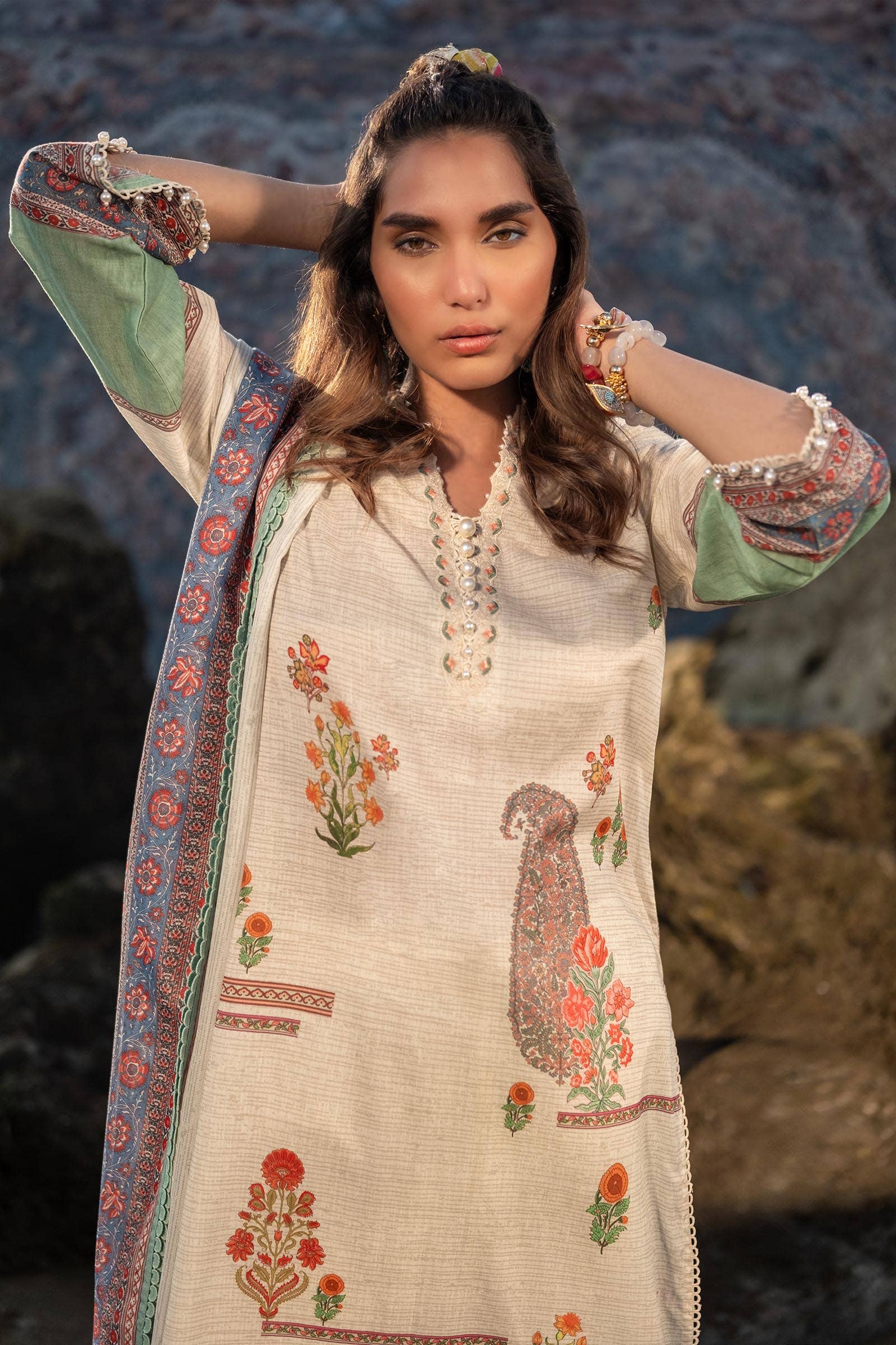 Sana Safinaz | Mahay Spring 24 | H241-022A-2BS - Official Sana Safinaz stockist in UK - Sakeena London