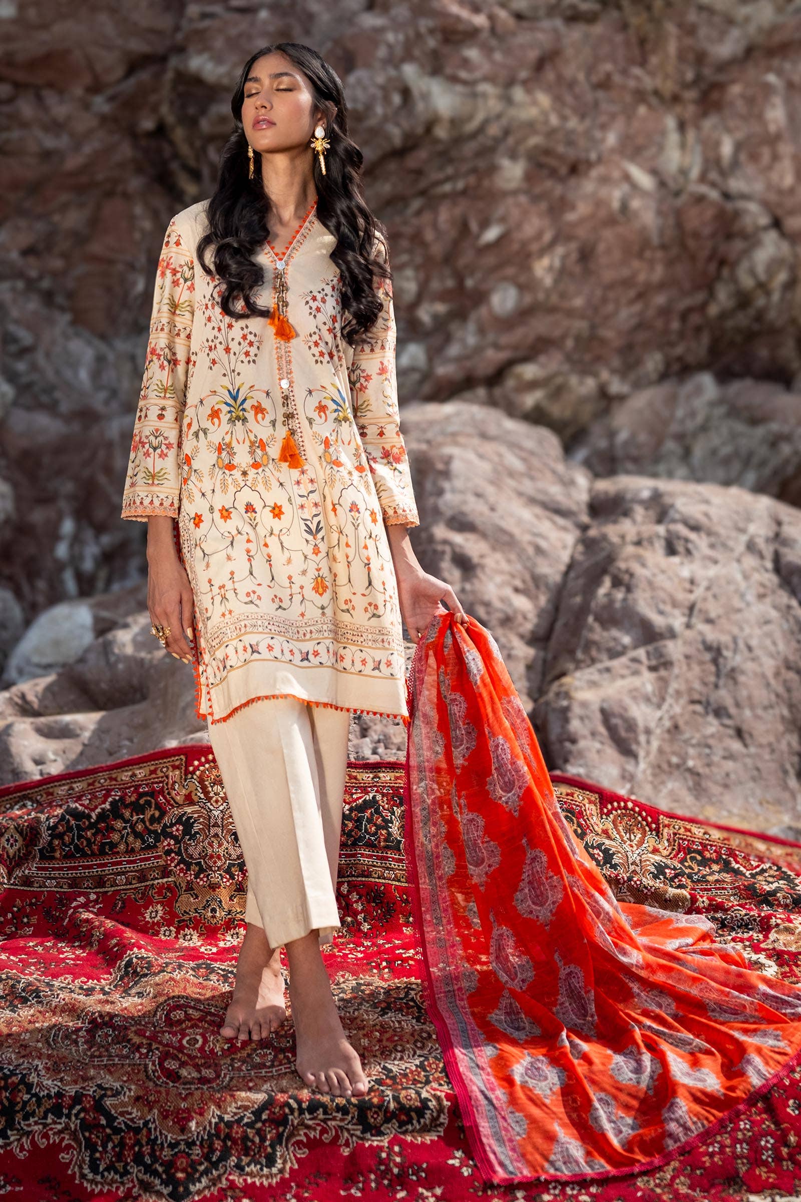Sana Safinaz | Mahay Spring 24 | H241-023A-2DD - Official Sana Safinaz stockist in UK - Sakeena London