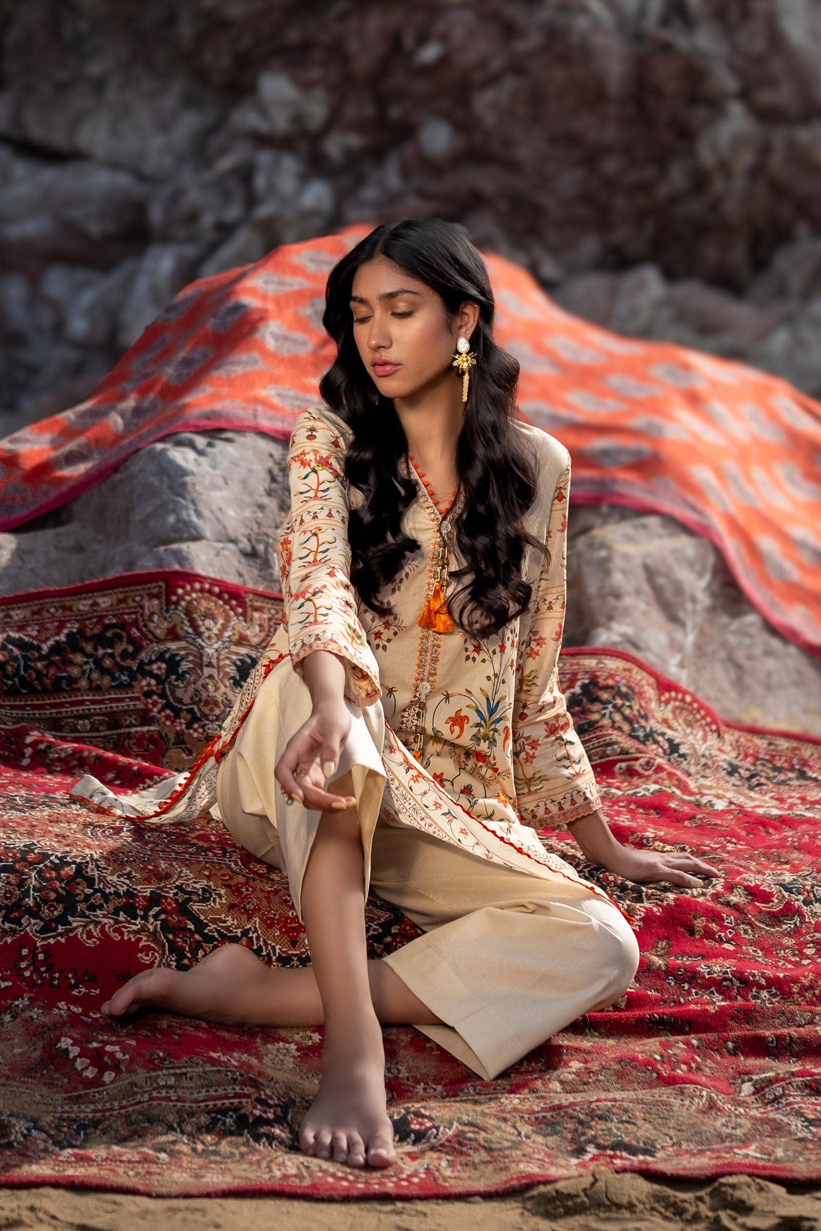 Sana Safinaz | Mahay Spring 24 | H241-023A-2DD - Official Sana Safinaz stockist in UK - Sakeena London