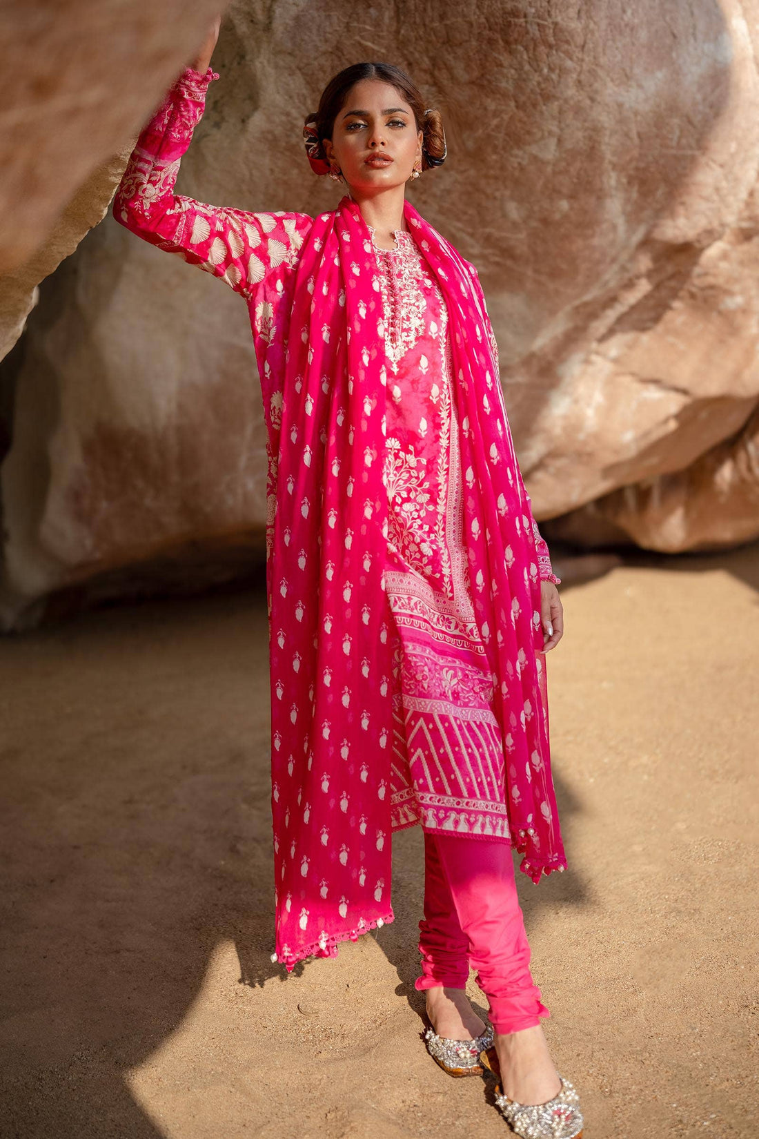 Sana Safinaz | Mahay Spring 24 | H241-005A-3CI - Official Sana Safinaz stockist in UK - Sakeena London