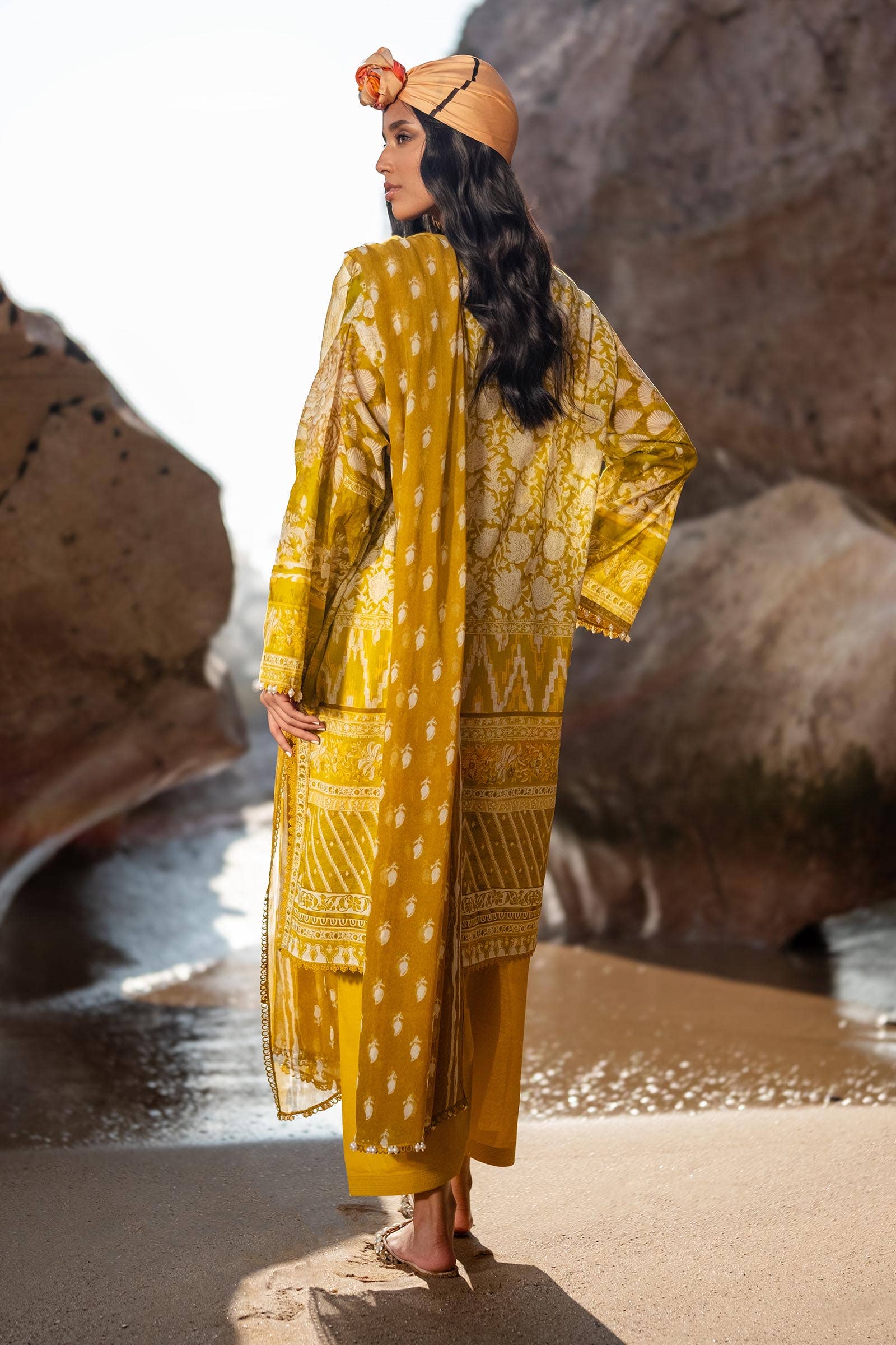 Sana Safinaz | Mahay Spring 24 | H241-005B-3CI - Official Sana Safinaz stockist in UK - Sakeena London