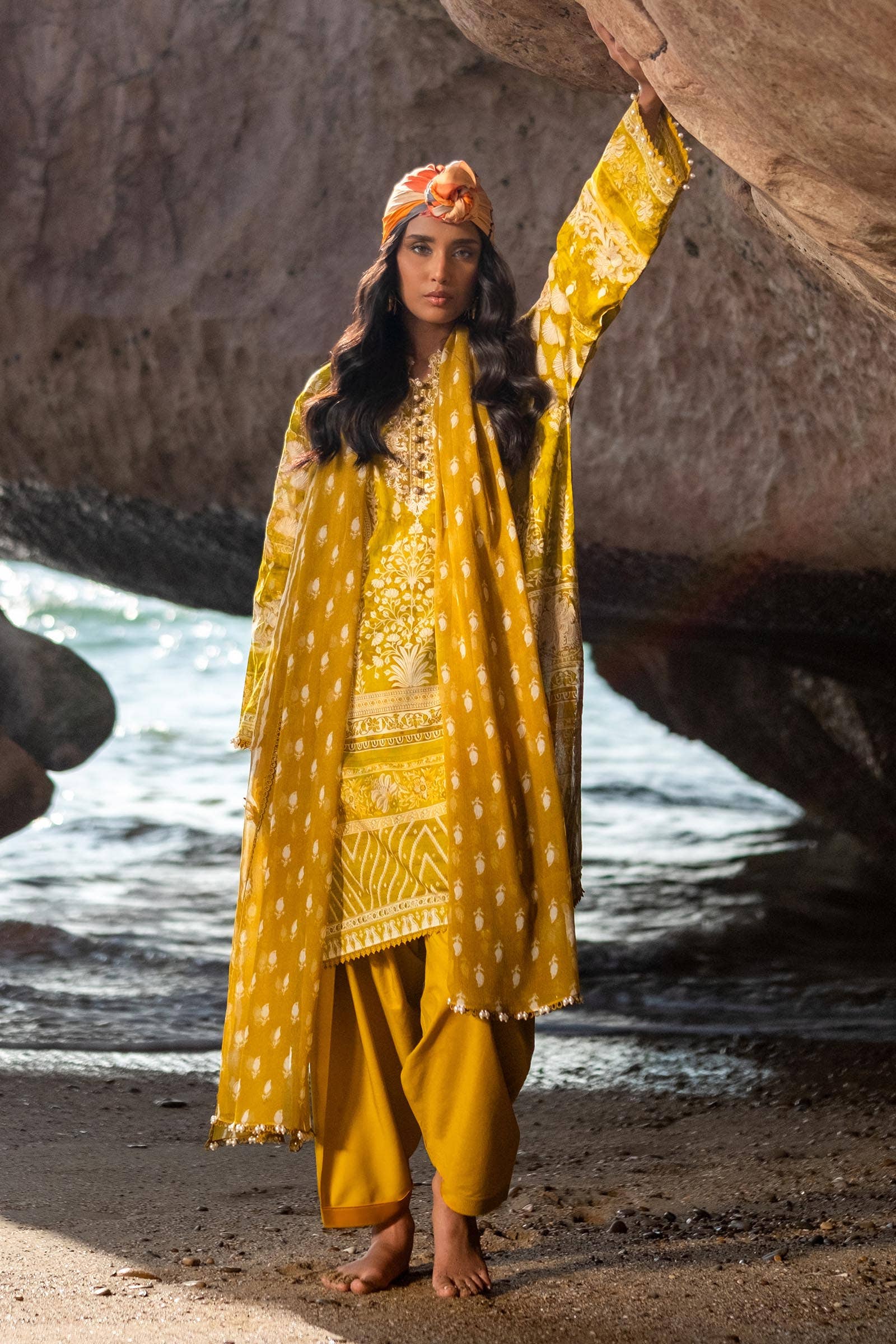 Sana Safinaz | Mahay Spring 24 | H241-005B-3CI - Official Sana Safinaz stockist in UK - Sakeena London