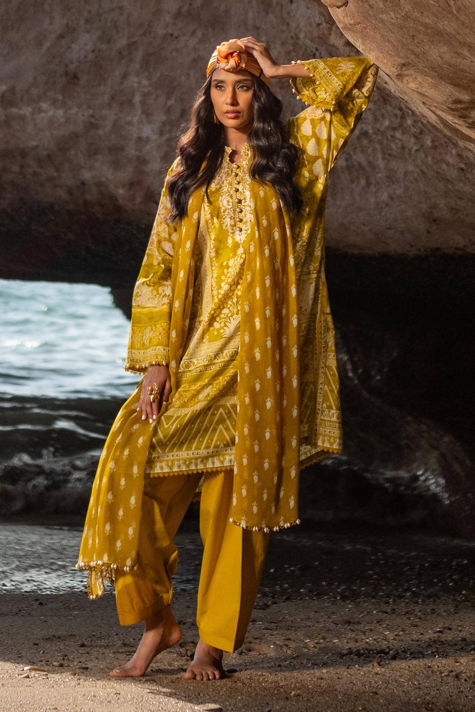 Sana Safinaz | Mahay Spring 24 | H241-005B-3CI - Official Sana Safinaz stockist in UK - Sakeena London