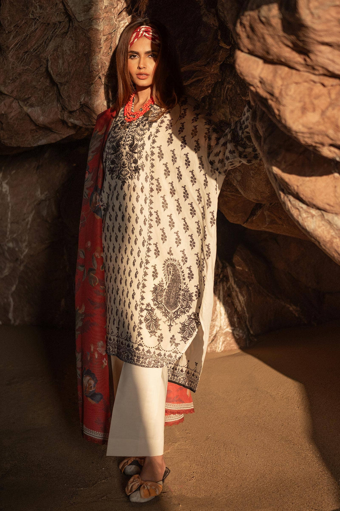 Sana Safinaz | Mahay Spring 24 | H241-006A-2BS - Official Sana Safinaz stockist in UK - Sakeena London