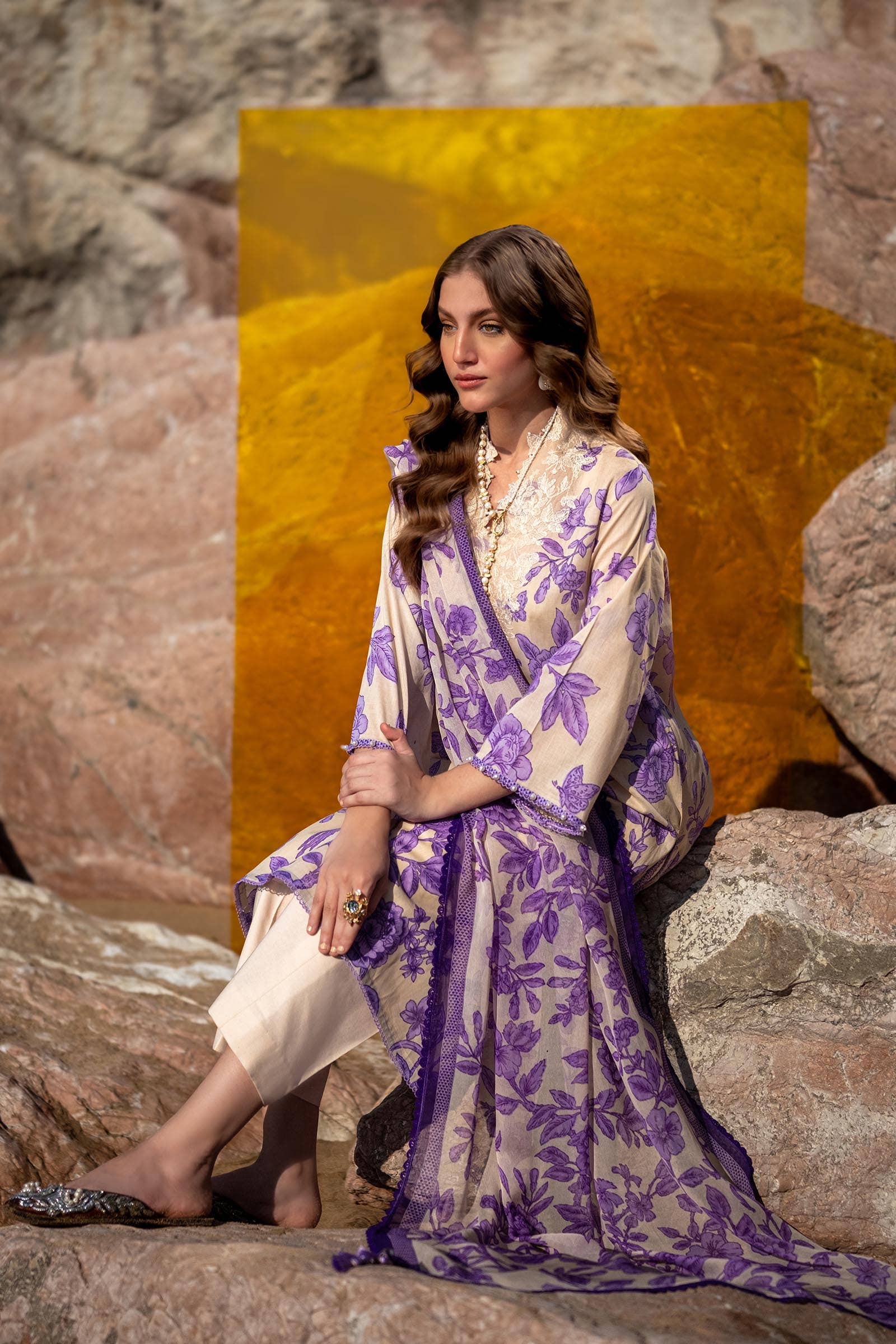 Sana Safinaz | Mahay Spring 24 | H241-001B-3CI - Official Sana Safinaz stockist in UK - Sakeena London