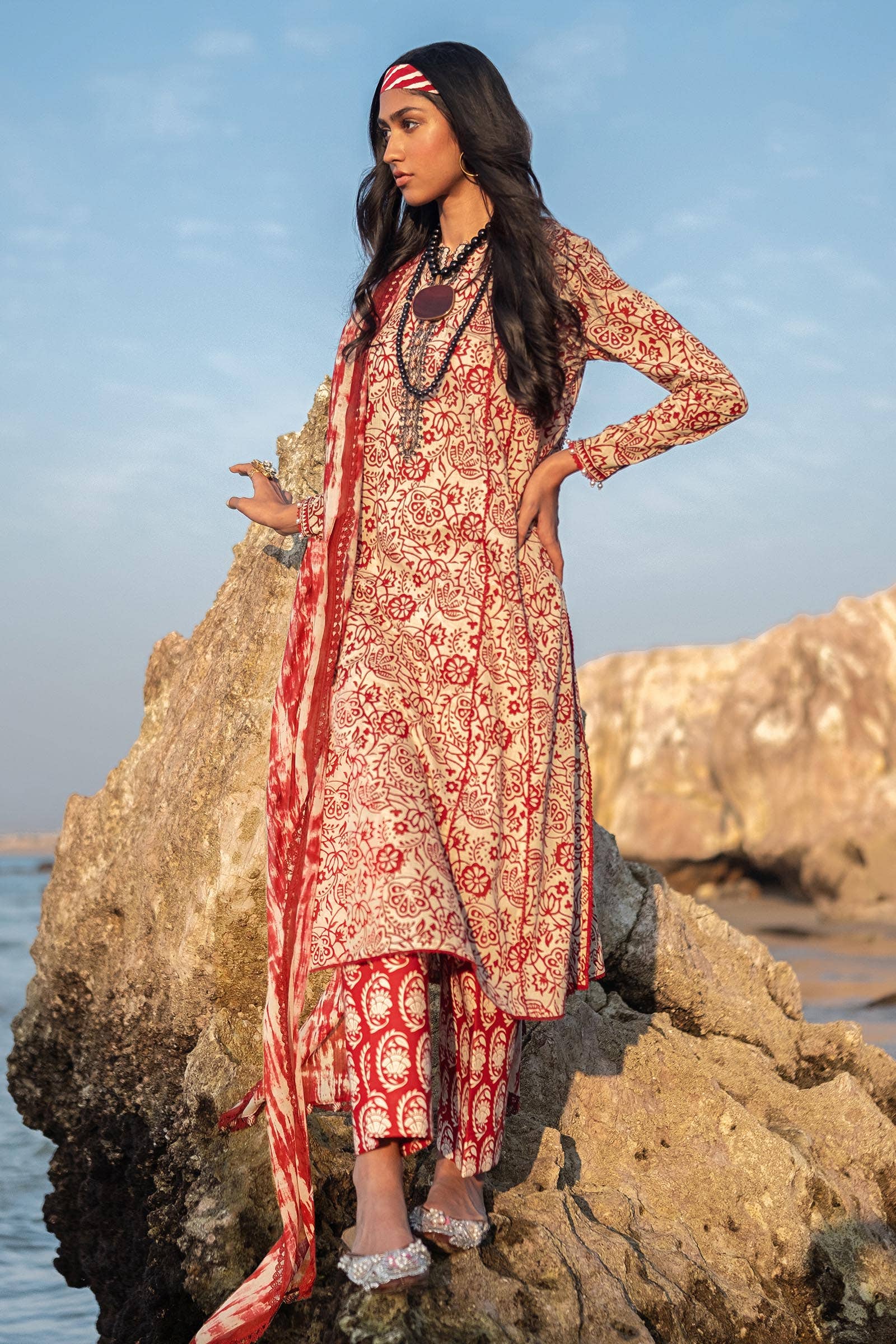 Sana Safinaz | Mahay Spring 24 | H241-008B-3CG - Official Sana Safinaz stockist in UK - Sakeena London