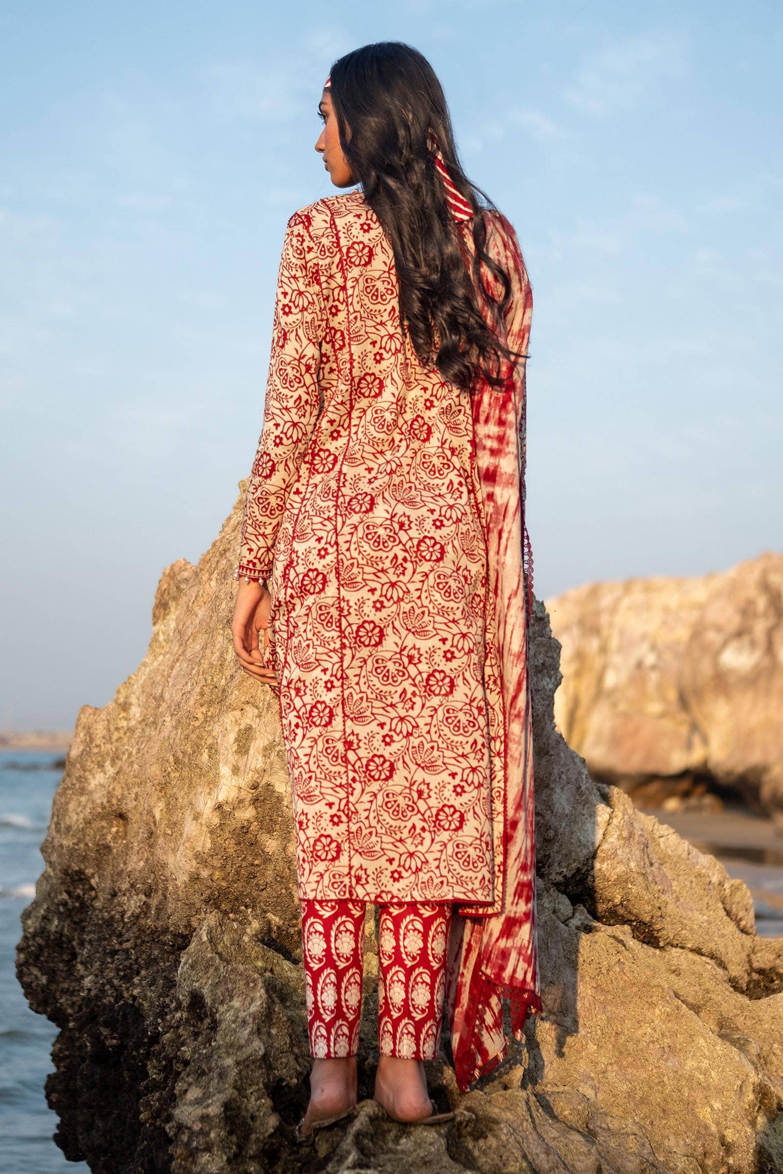 Sana Safinaz | Mahay Spring 24 | H241-008B-3CG - Official Sana Safinaz stockist in UK - Sakeena London