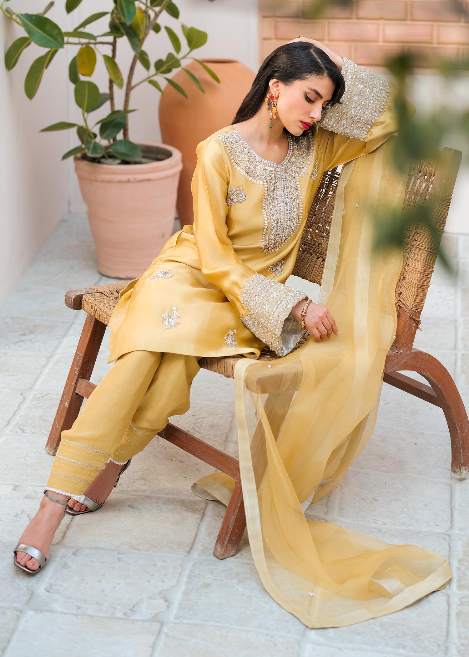 Mahum Asad | Raising The Bar | Bombshell - Official Mahum Asad stockist in UK - Sakeena London