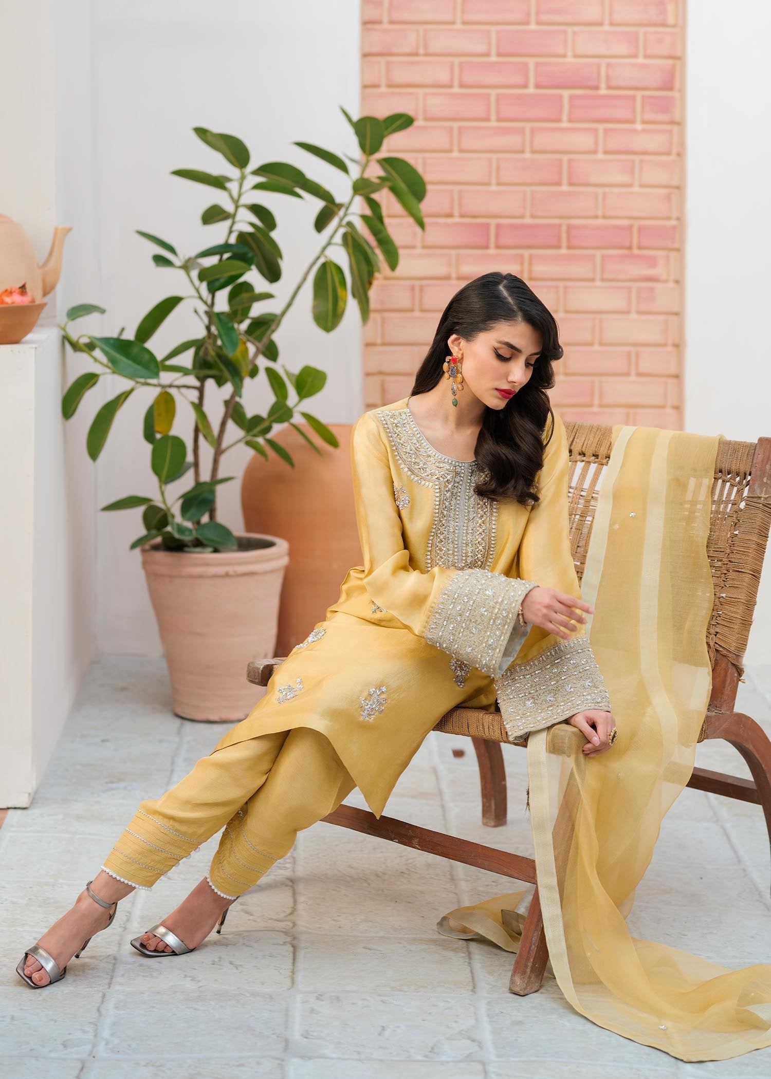 Mahum Asad | Raising The Bar | Bombshell - Official Mahum Asad stockist in UK - Sakeena London