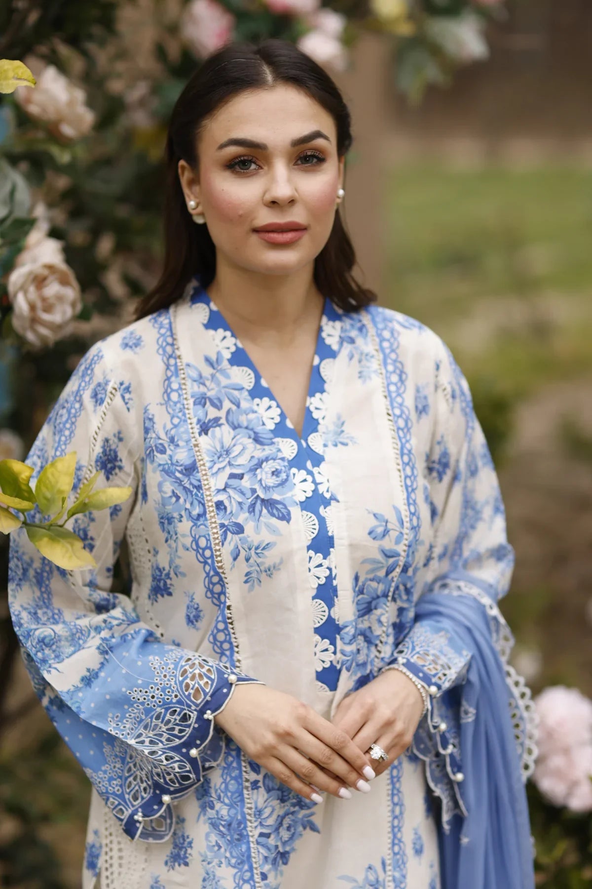 Manara | Vintage Flora 24 | Porcelain - Official Manara stockist in UK - Sakeena London