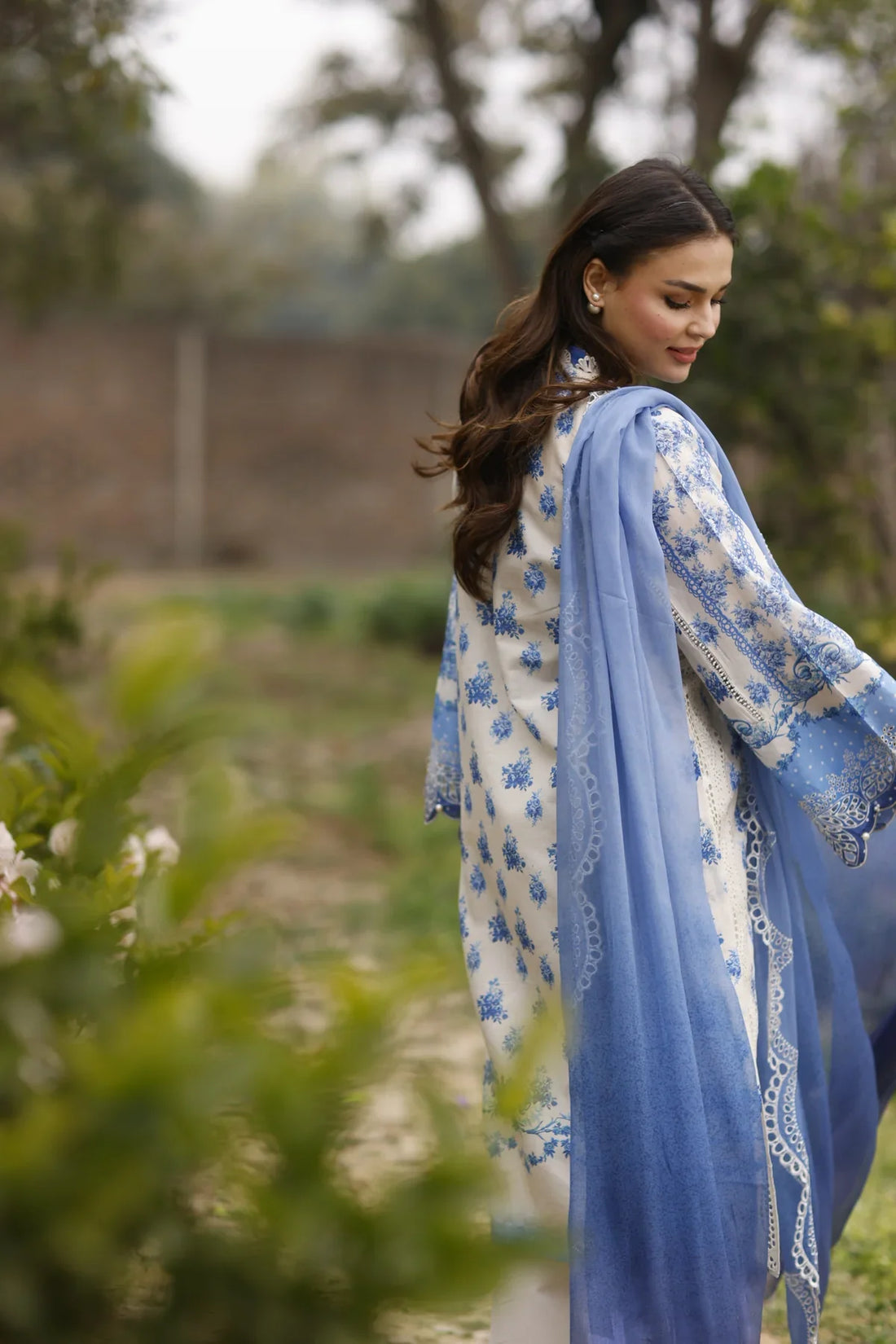Manara | Vintage Flora 24 | Porcelain - Official Manara stockist in UK - Sakeena London