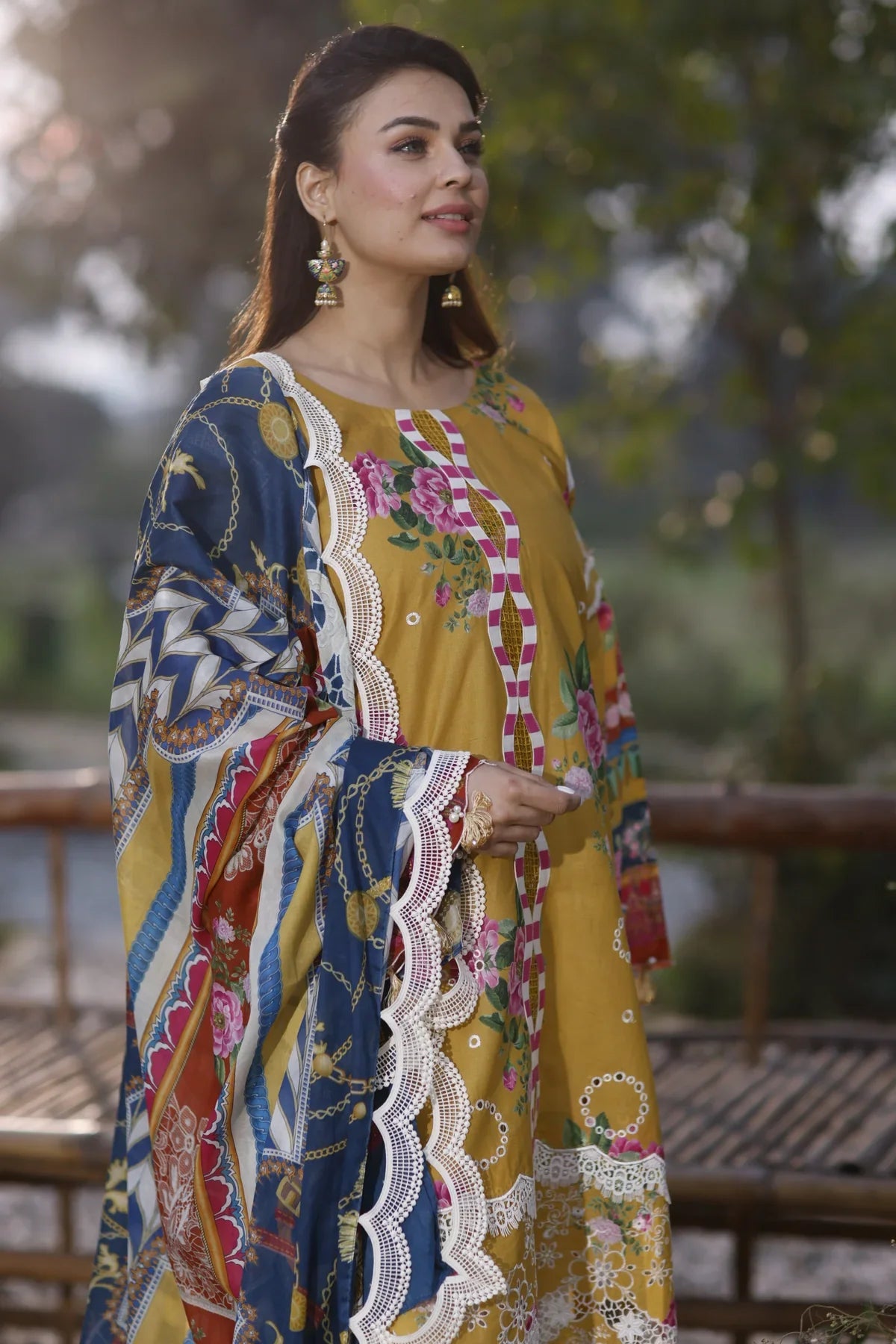 Manara | Vintage Flora 24 | Camellia - Official Manara stockist in UK - Sakeena London