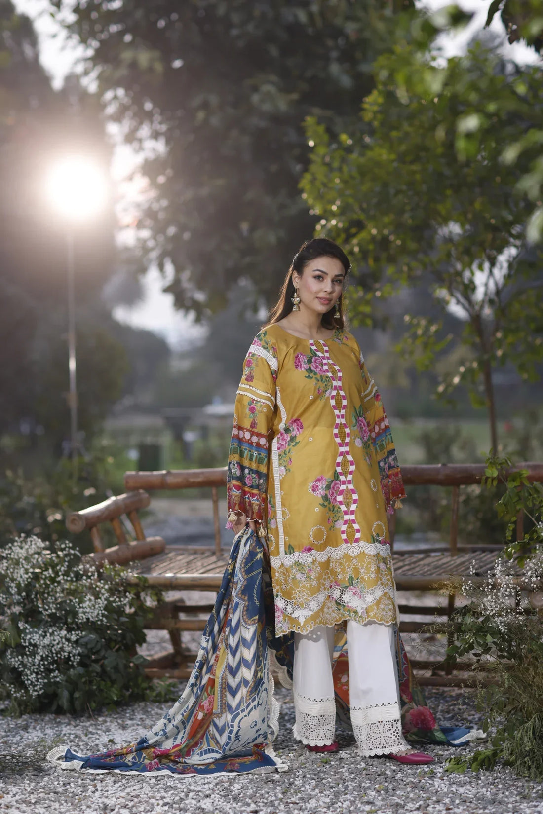Manara | Vintage Flora 24 | Camellia - Official Manara stockist in UK - Sakeena London