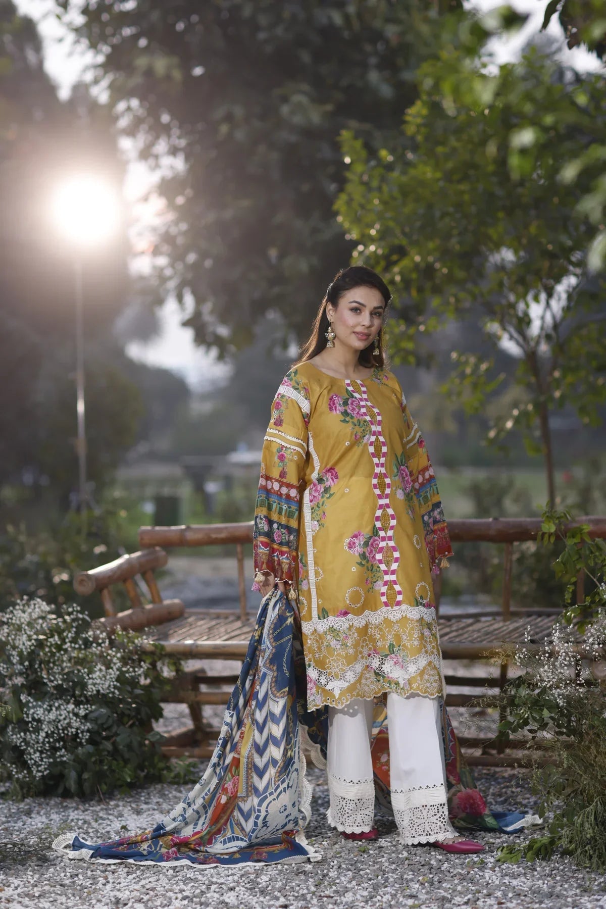 Manara | Vintage Flora 24 | Camellia - Official Manara stockist in UK - Sakeena London