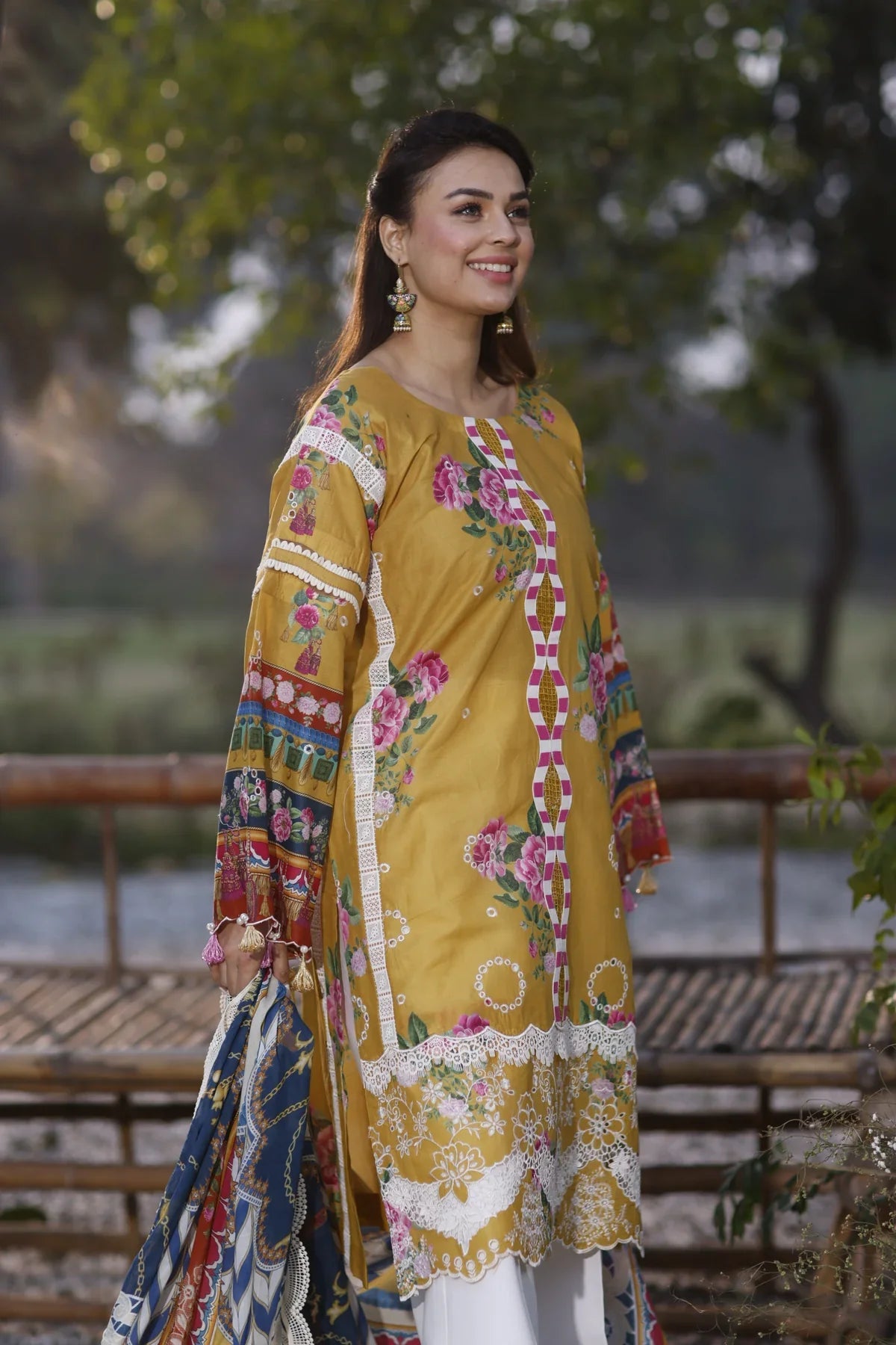 Manara | Vintage Flora 24 | Camellia - Official Manara stockist in UK - Sakeena London