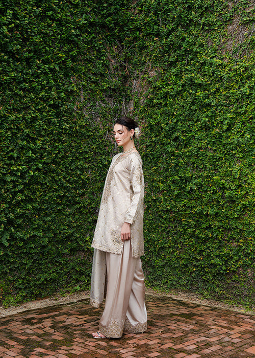 Haseens | Sifaar Formals | Areesa