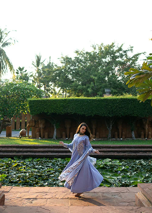 Mehak Yaqoob | Marvi Collection | Voila - Official Mehak Yaqoob stockist in UK - Sakeena London
