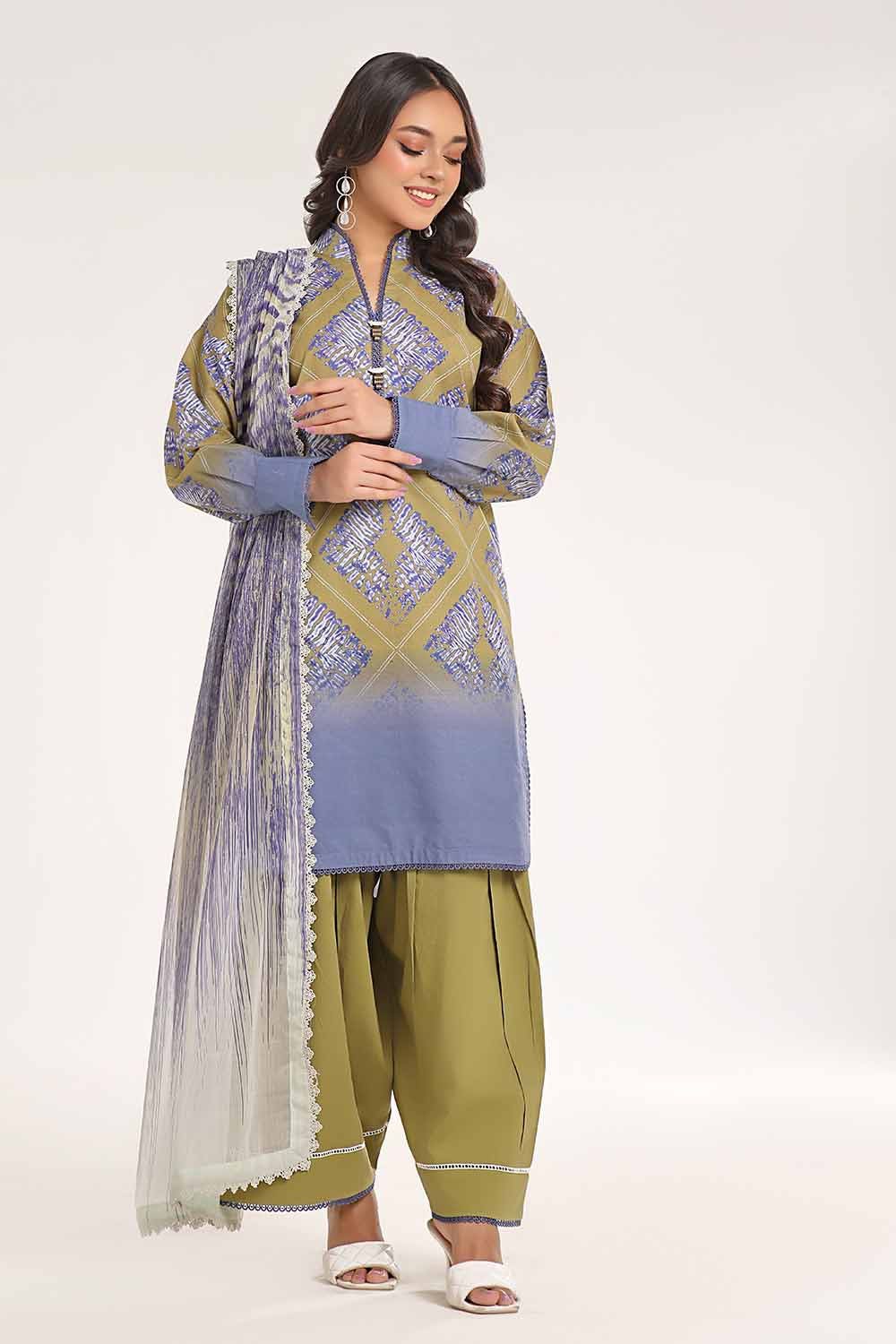 Gul Ahmed | MalMal Collection 24 | MFL-42010 - Official Gul Ahmed stockist in UK - Sakeena London
