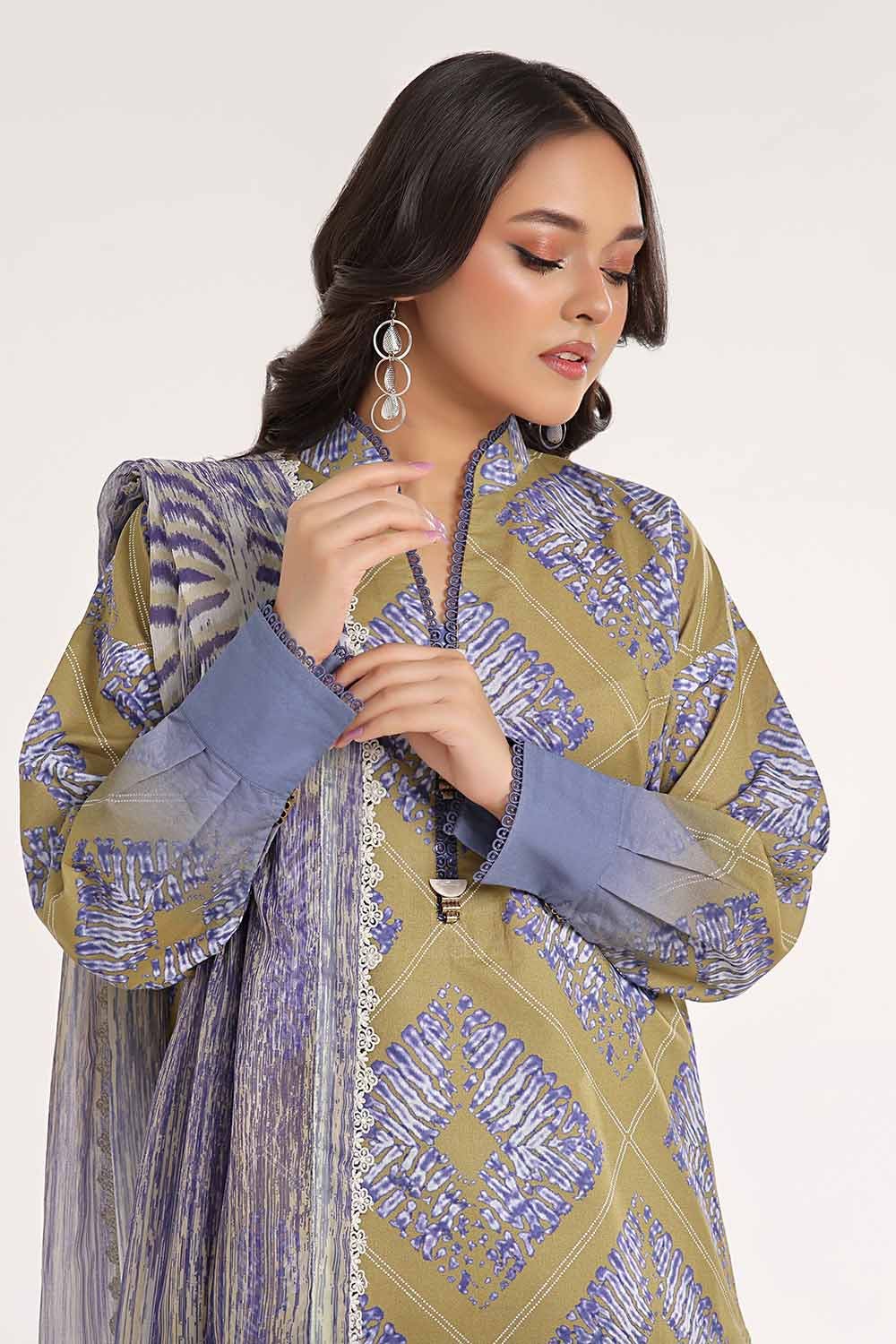 Gul Ahmed | MalMal Collection 24 | MFL-42010 - Official Gul Ahmed stockist in UK - Sakeena London
