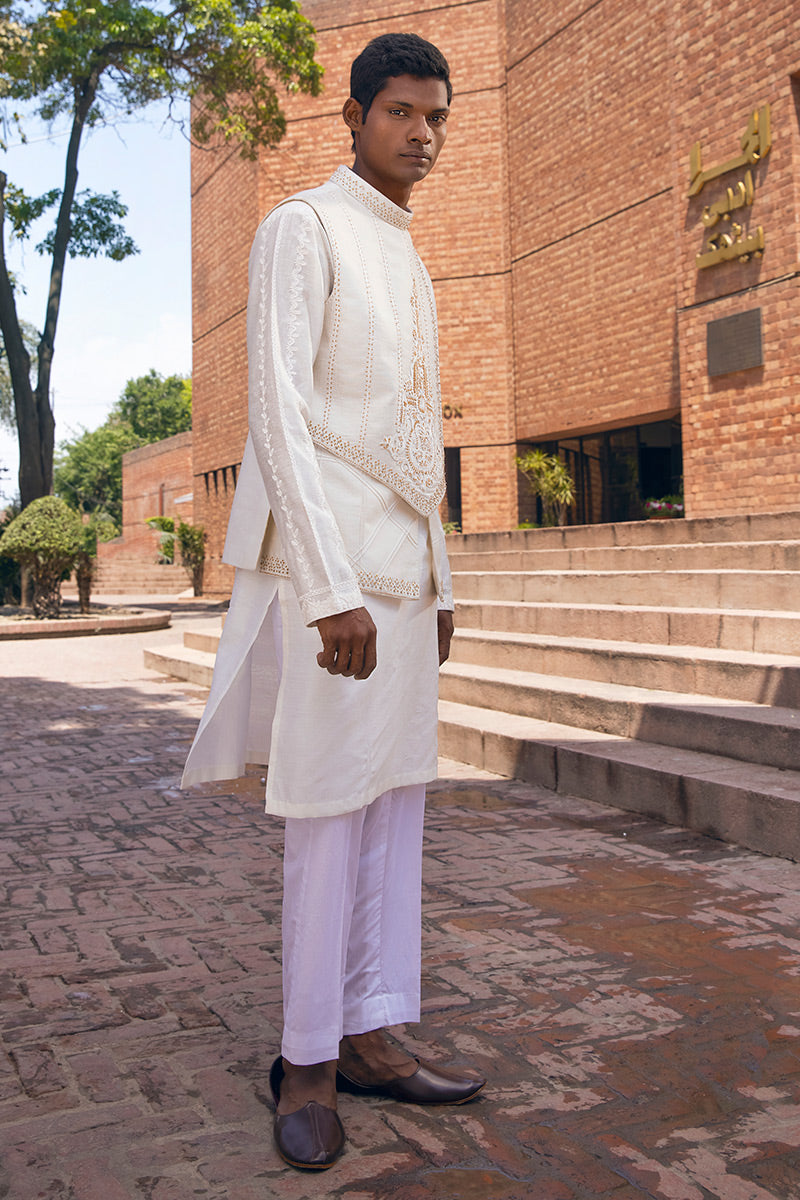 Pakistani Menswear | MNR-YB-18 - Official Sakeena London Ltd. stockist in UK - Sakeena London