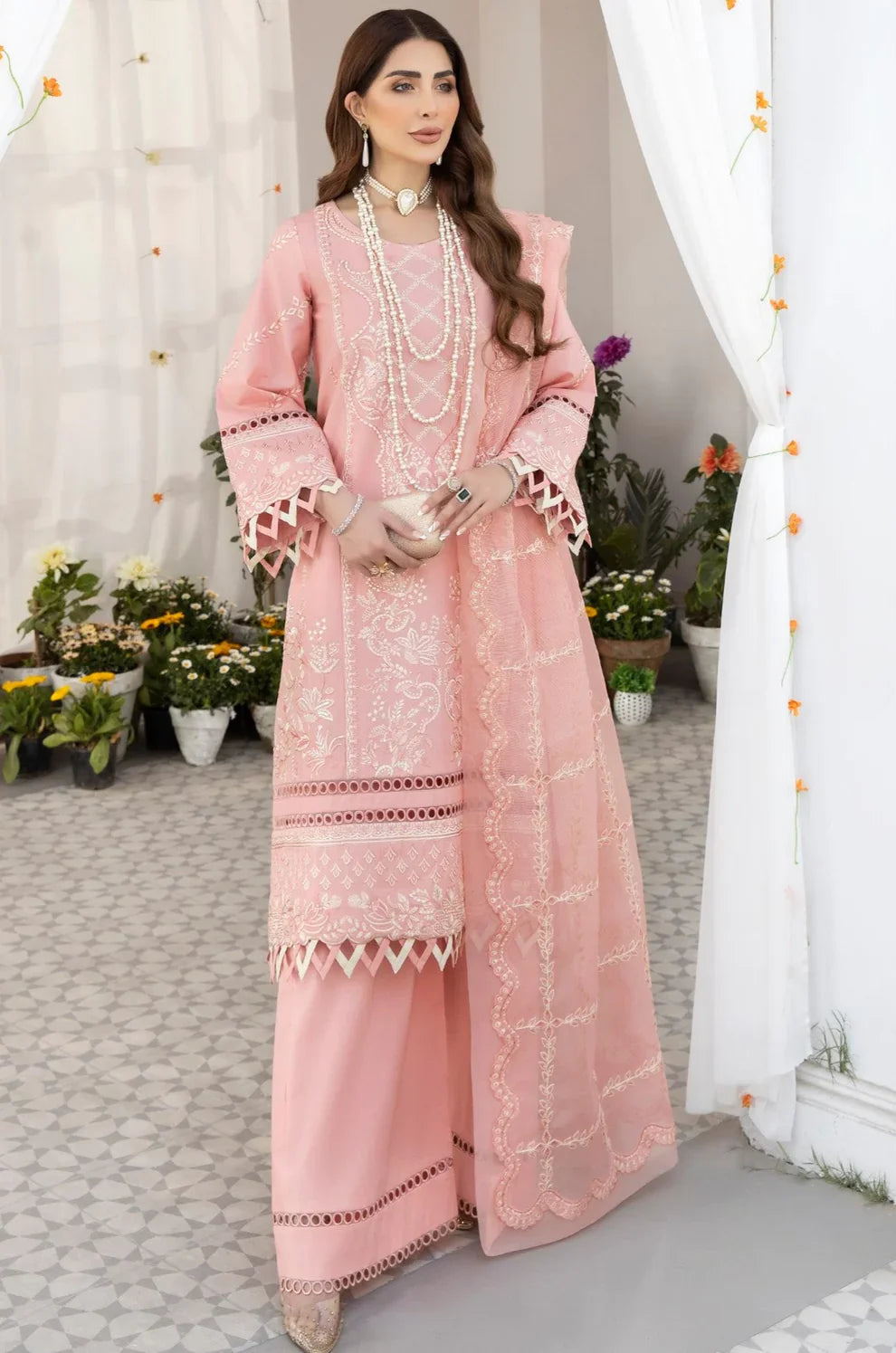 Mohagni | Muntazir Luxury Lawn 24 | AM-07 - Official Mohagni stockist in UK - Sakeena London