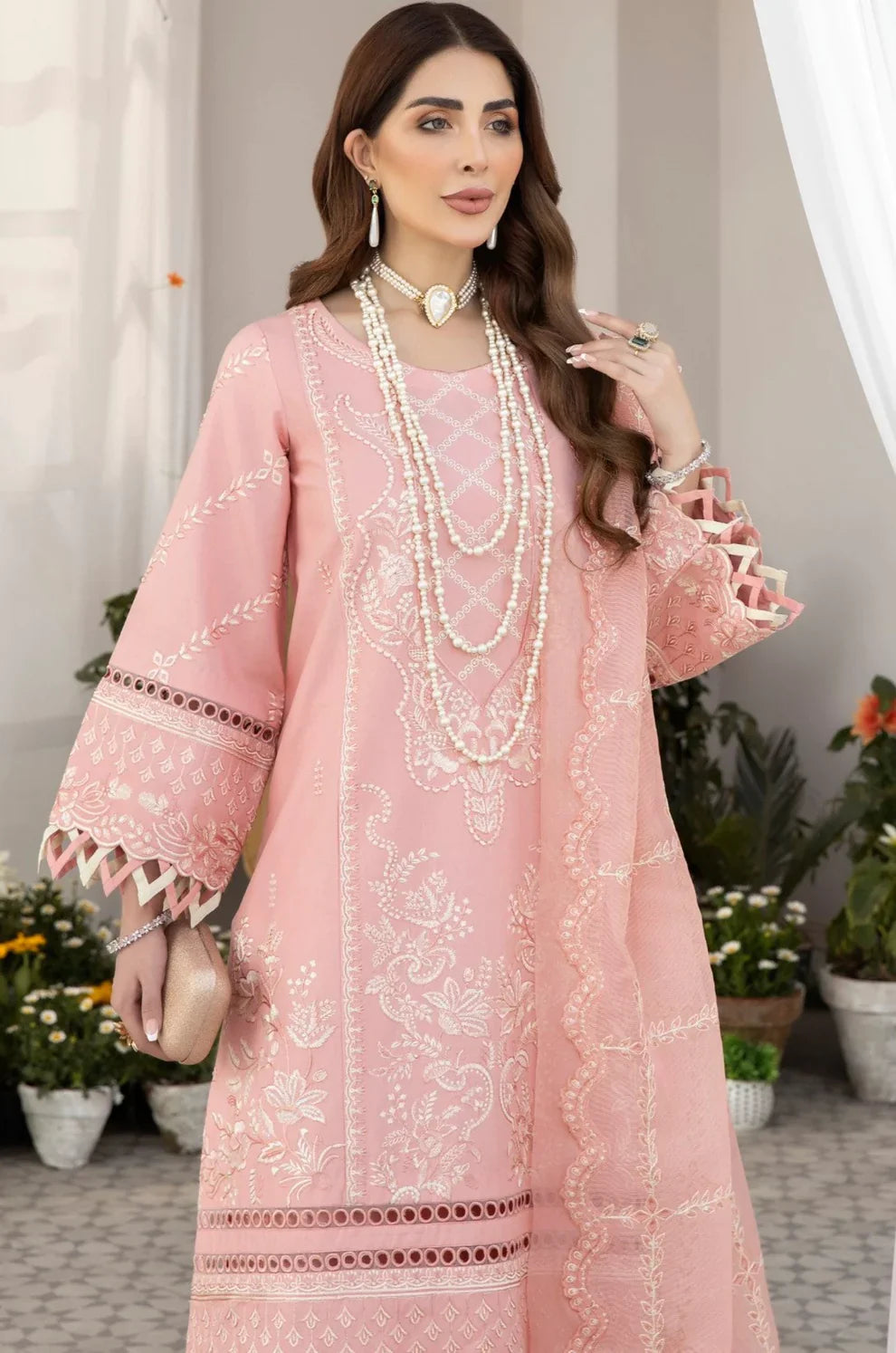 Mohagni | Muntazir Luxury Lawn 24 | AM-07 - Official Mohagni stockist in UK - Sakeena London