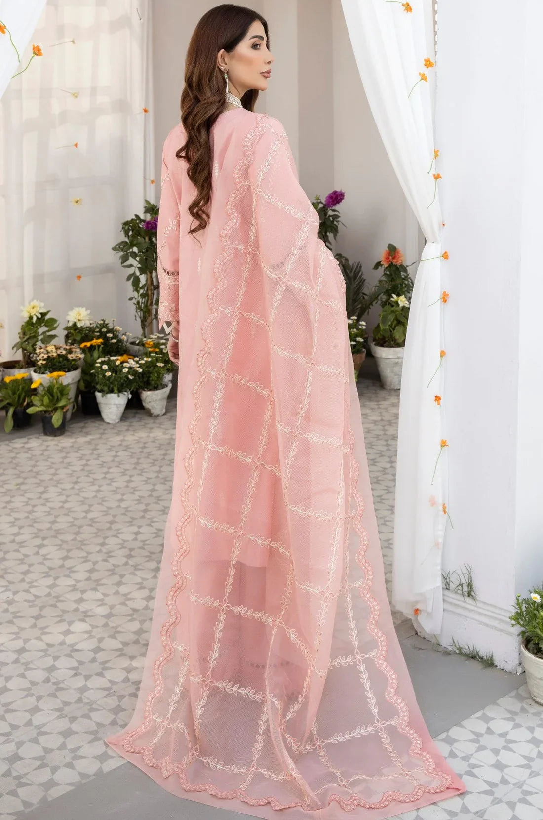Mohagni | Muntazir Luxury Lawn 24 | AM-07 - Official Mohagni stockist in UK - Sakeena London