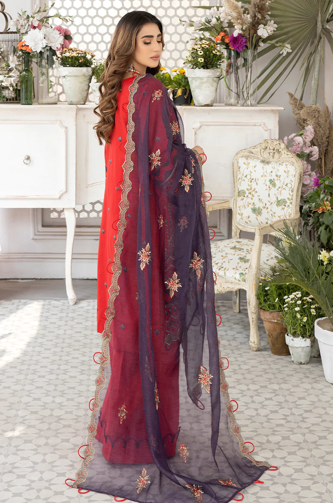 Mohagni | Muntazir Luxury Lawn 24 | AM-10 - Official Mohagni stockist in UK - Sakeena London