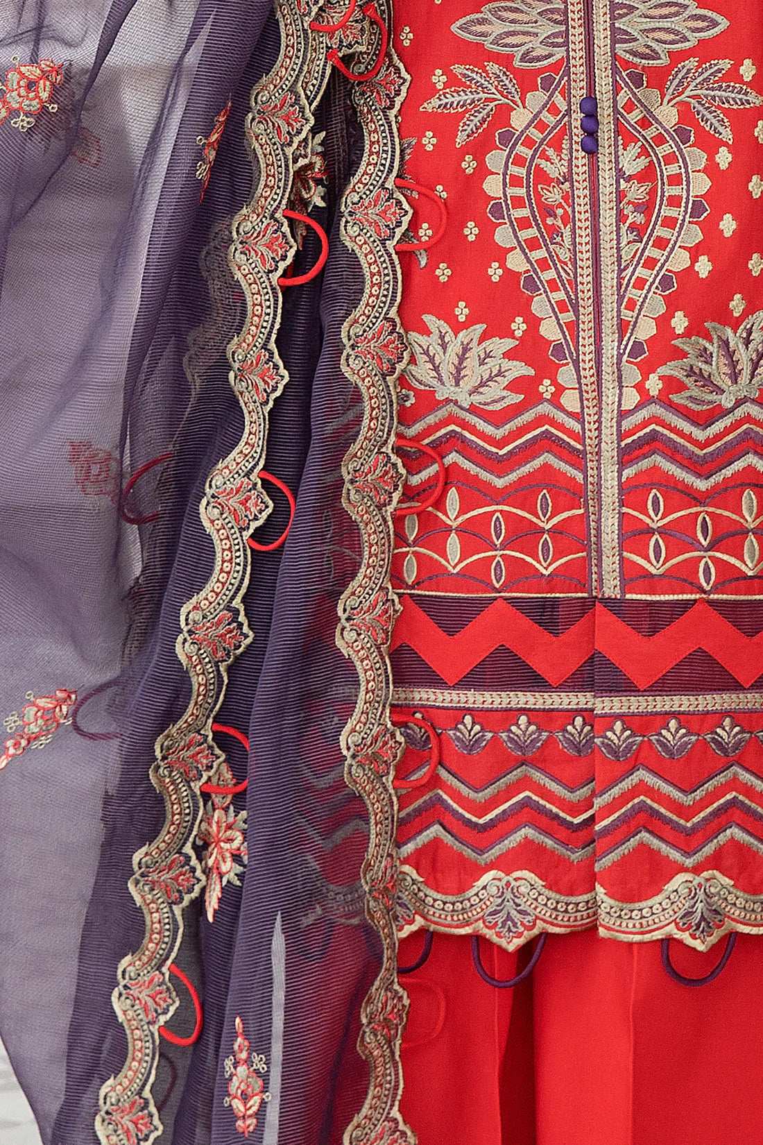 Mohagni | Muntazir Luxury Lawn 24 | AM-10 - Official Mohagni stockist in UK - Sakeena London