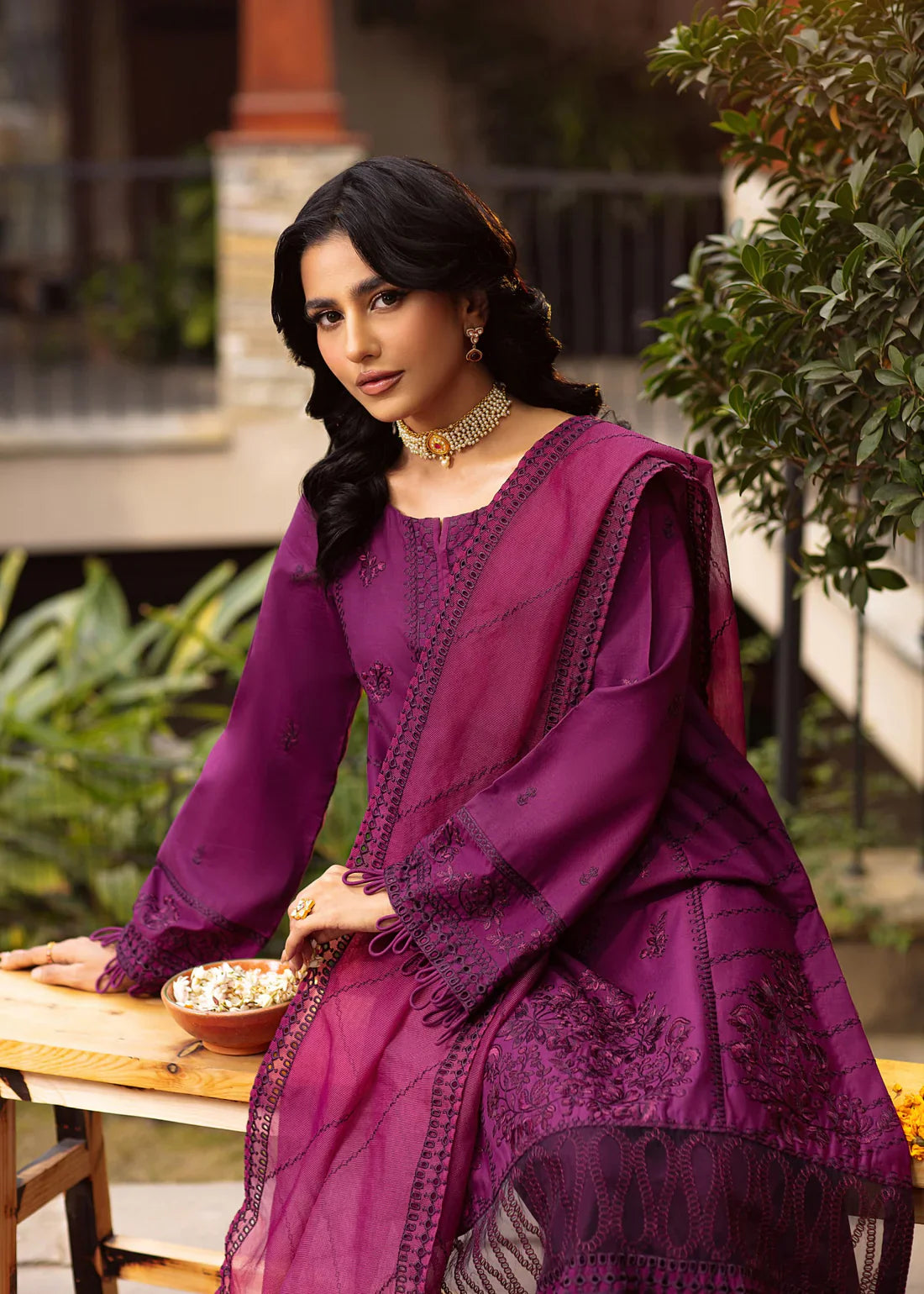 Mohagni | Muntazir Luxury Lawn 24 | CM-02 - Official Mohagni stockist in UK - Sakeena London