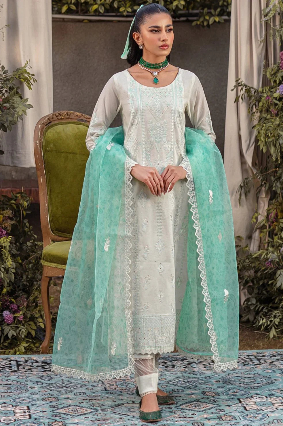 Mohagni | Muntazir Luxury Lawn 24 | CM-03 - Official Mohagni stockist in UK - Sakeena London