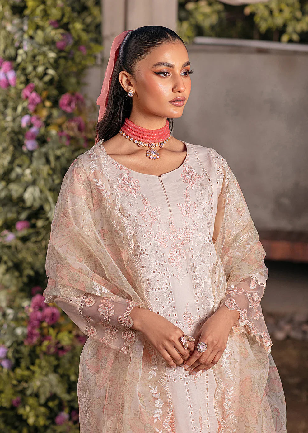 Mohagni | Muntazir Luxury Lawn 24 | CM-04 - Official Mohagni stockist in UK - Sakeena London