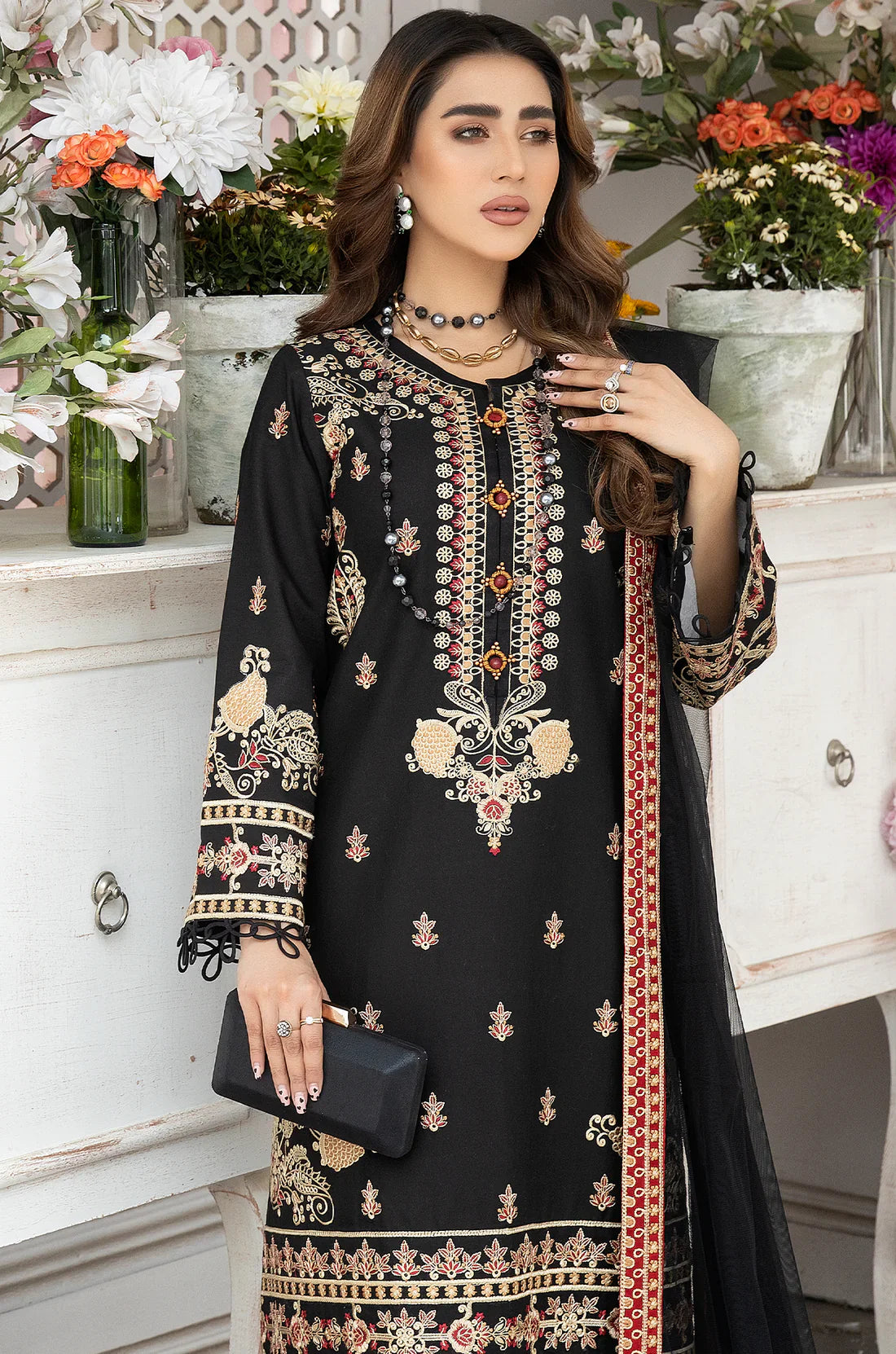 Mohagni | Muntazir Luxury Lawn 24 | AM-05 - Official Mohagni stockist in UK - Sakeena London