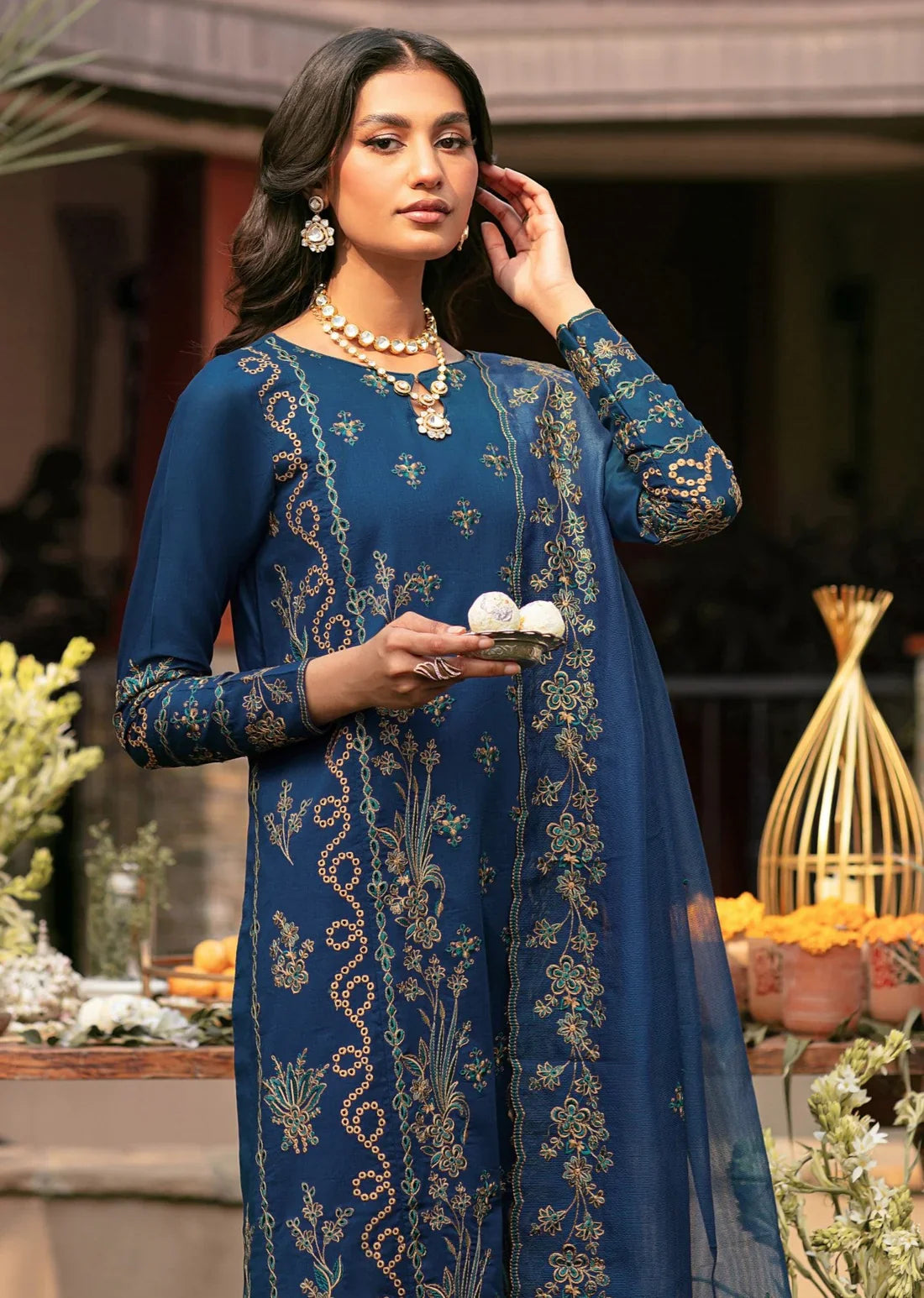 Mohagni | Muntazir Luxury Lawn 24 | CM-06 - Official Mohagni stockist in UK - Sakeena London