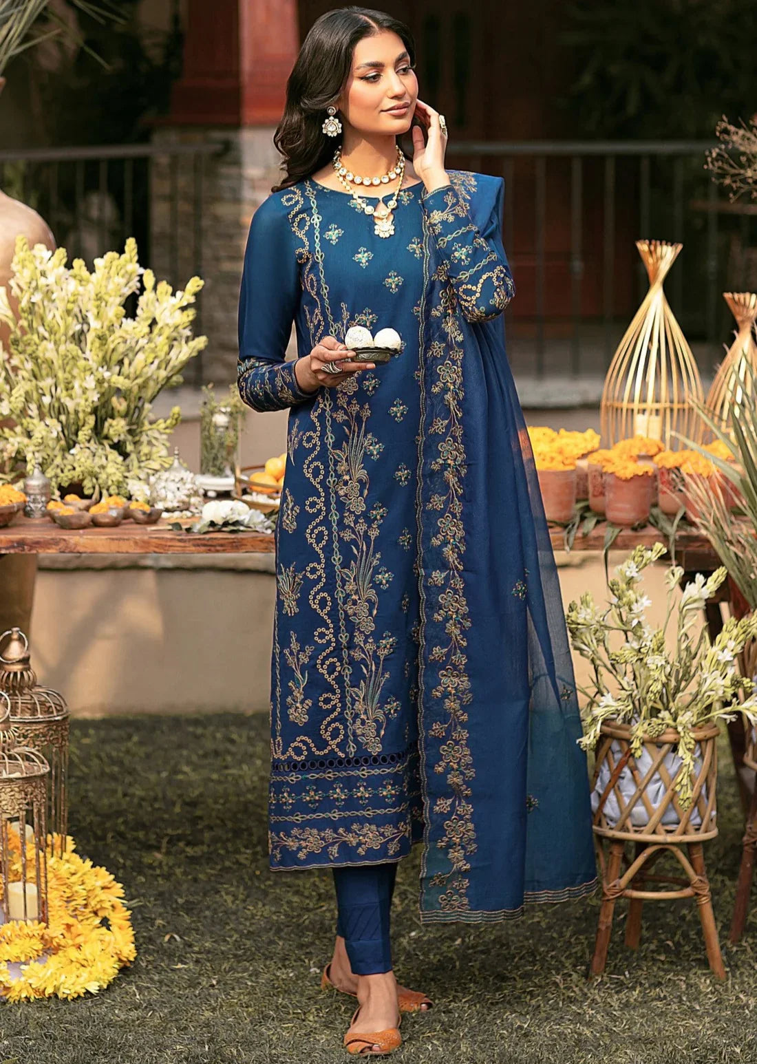 Mohagni | Muntazir Luxury Lawn 24 | CM-06 - Official Mohagni stockist in UK - Sakeena London