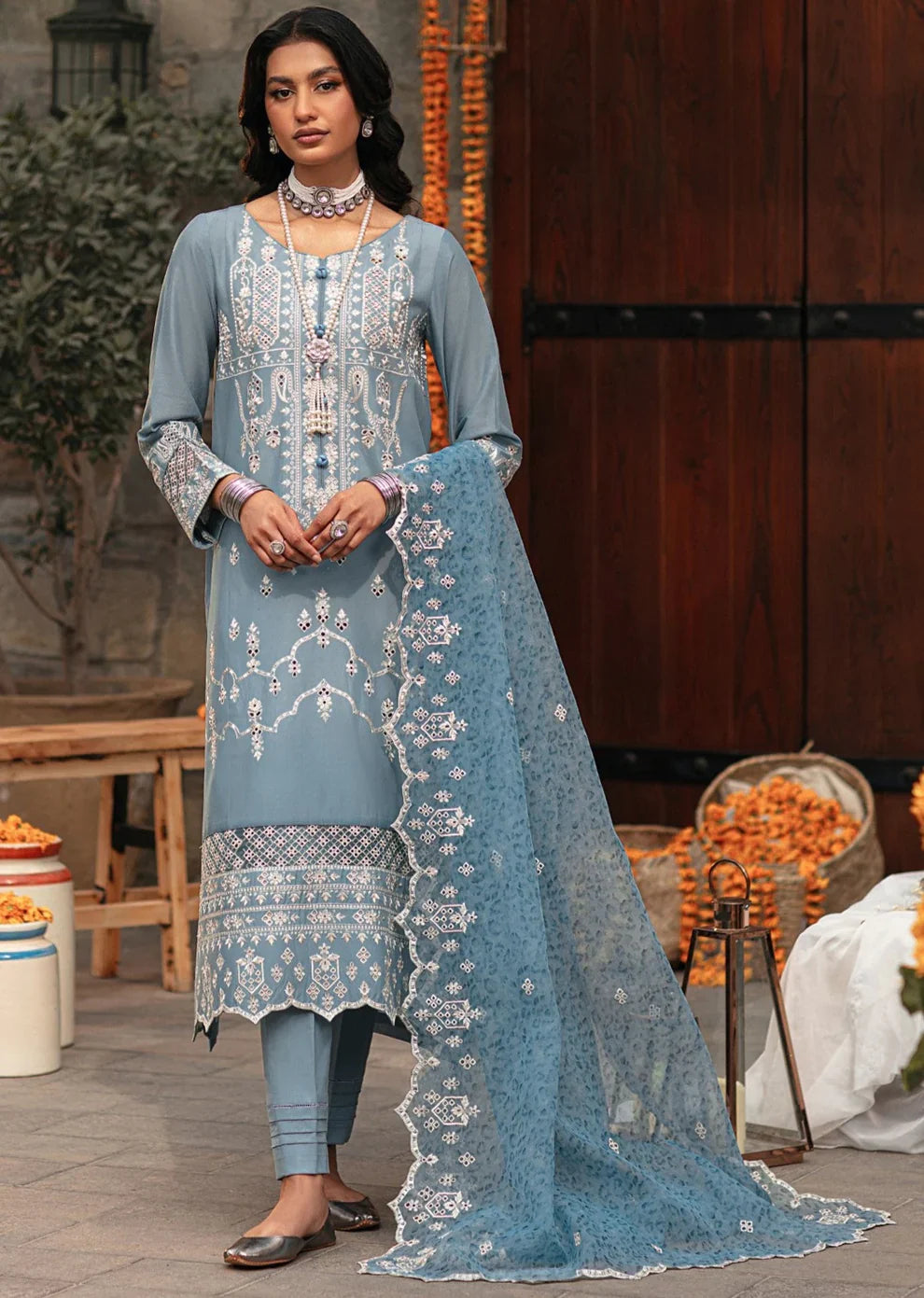 Mohagni | Muntazir Luxury Lawn 24 | CM-07 - Official Mohagni stockist in UK - Sakeena London