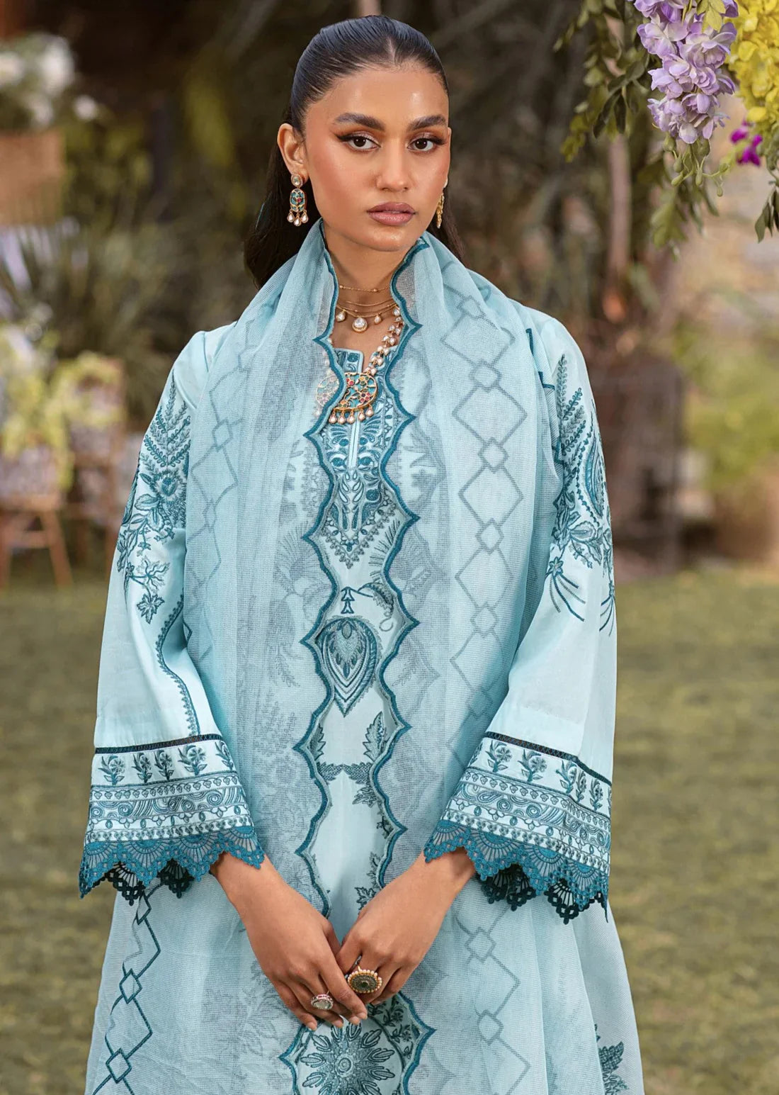 Mohagni | Muntazir Luxury Lawn 24 | CM-10 - Official Mohagni stockist in UK - Sakeena London