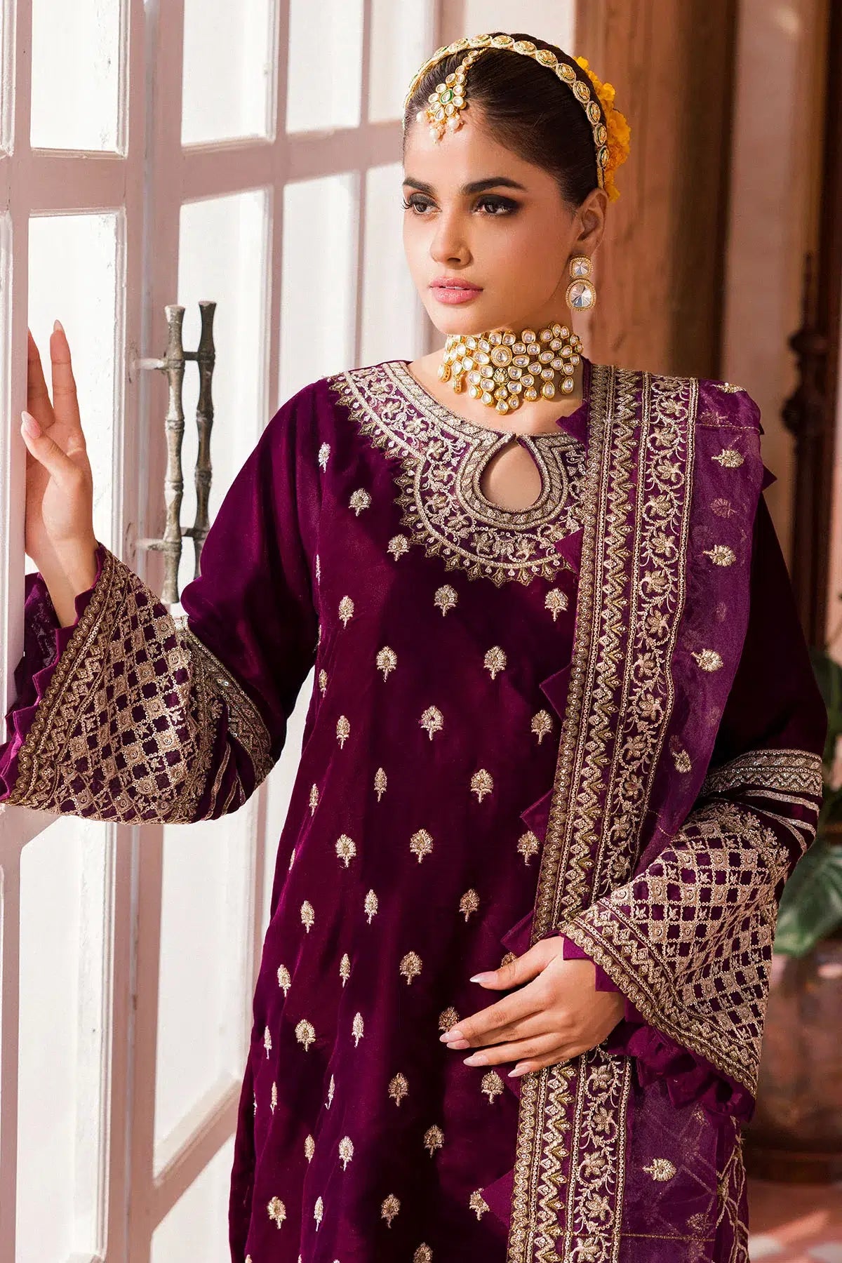 Motifz | Grand Velour Velvet Collection | 4405 - Official Motifz stockist in UK - Sakeena London