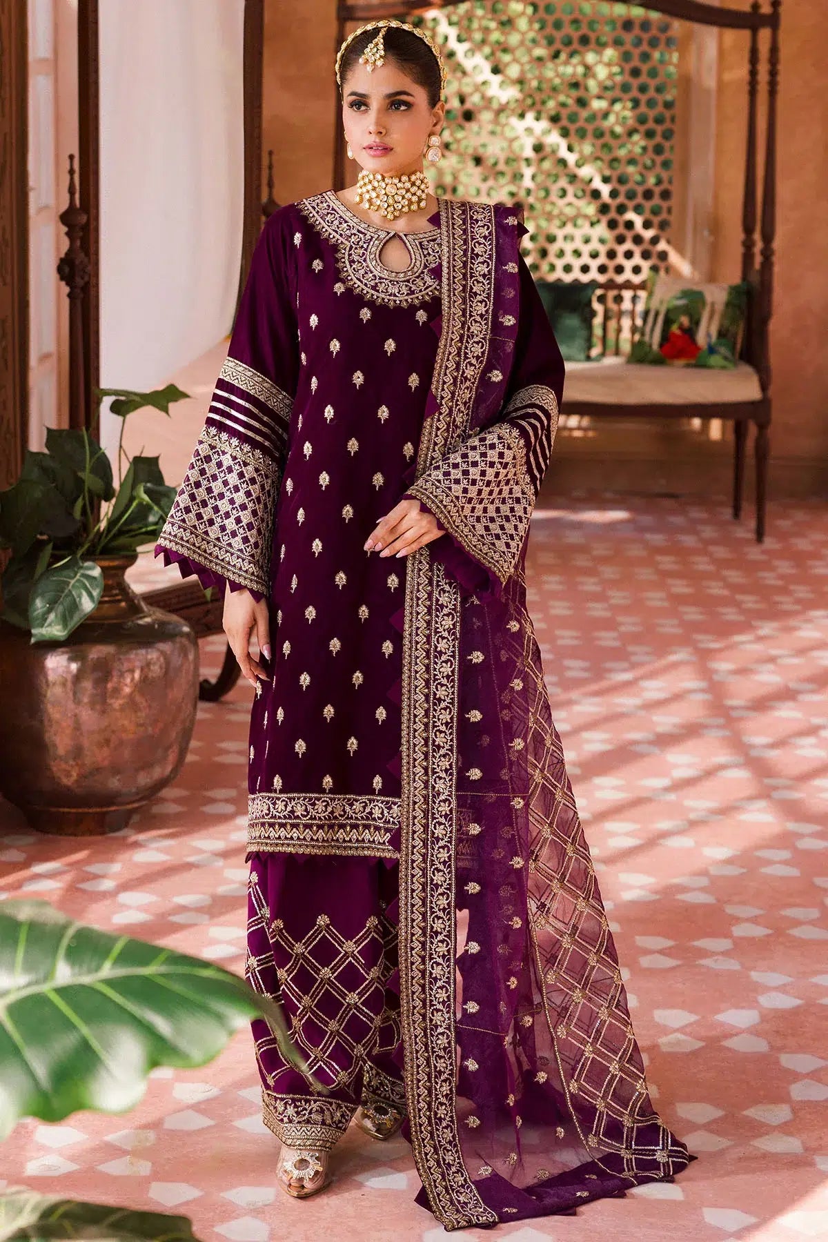 Motifz | Grand Velour Velvet Collection | 4405 - Official Motifz stockist in UK - Sakeena London