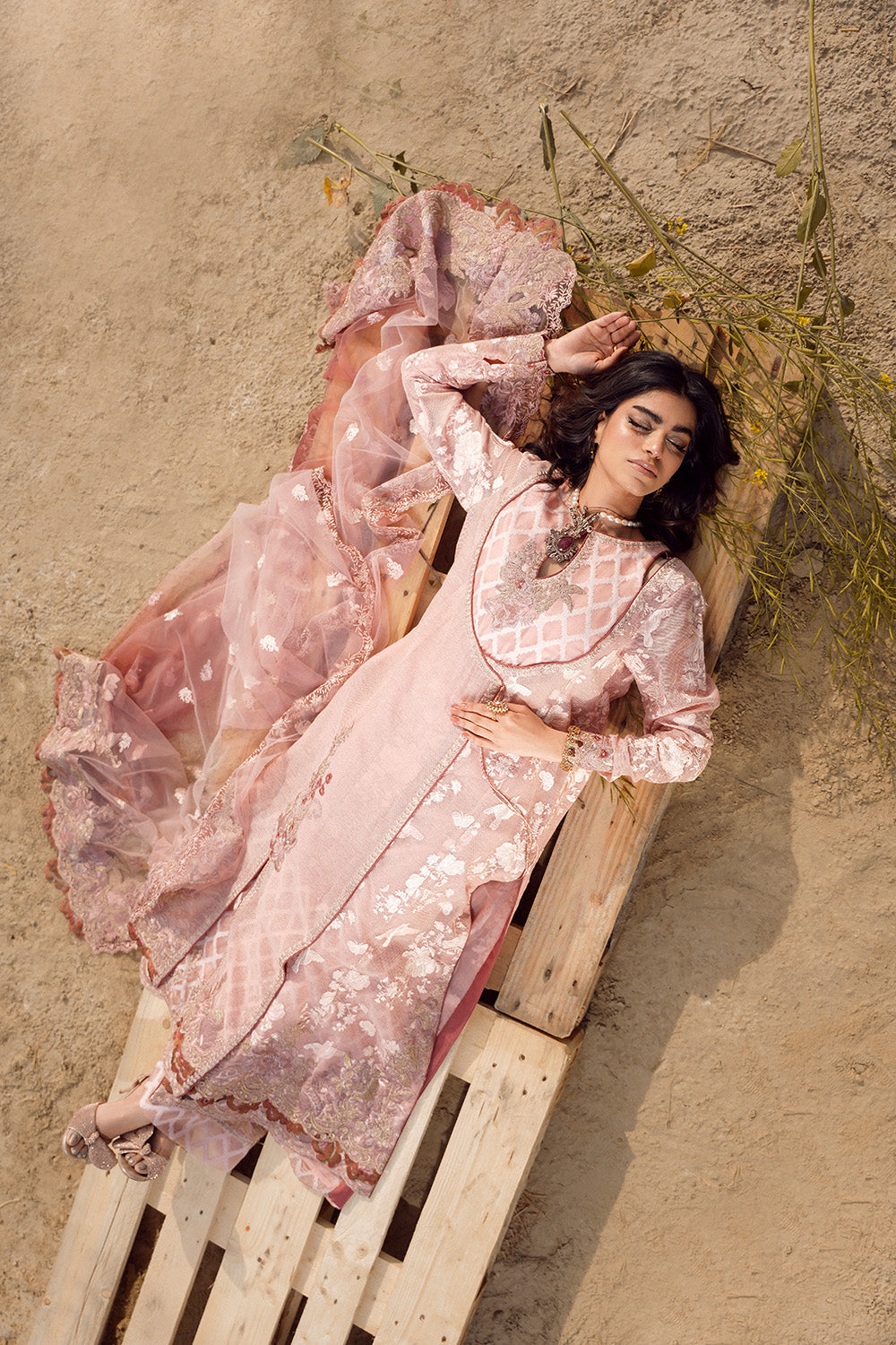 Nilofer Shahid | Verve Summer 24 | Sasha (3pc) ÃÂ¢- Verve SS 24 - Official Nilofer Shahid stockist in UK - Sakeena London