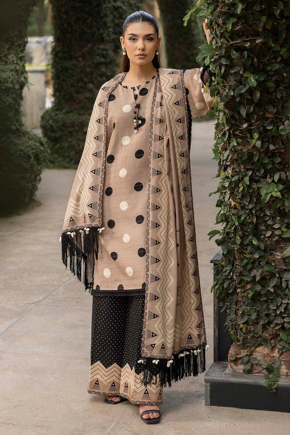 Gul Ahmed | Winter Collection 25 | K-52058 - Official Gul Ahmed stockist in UK - Sakeena London