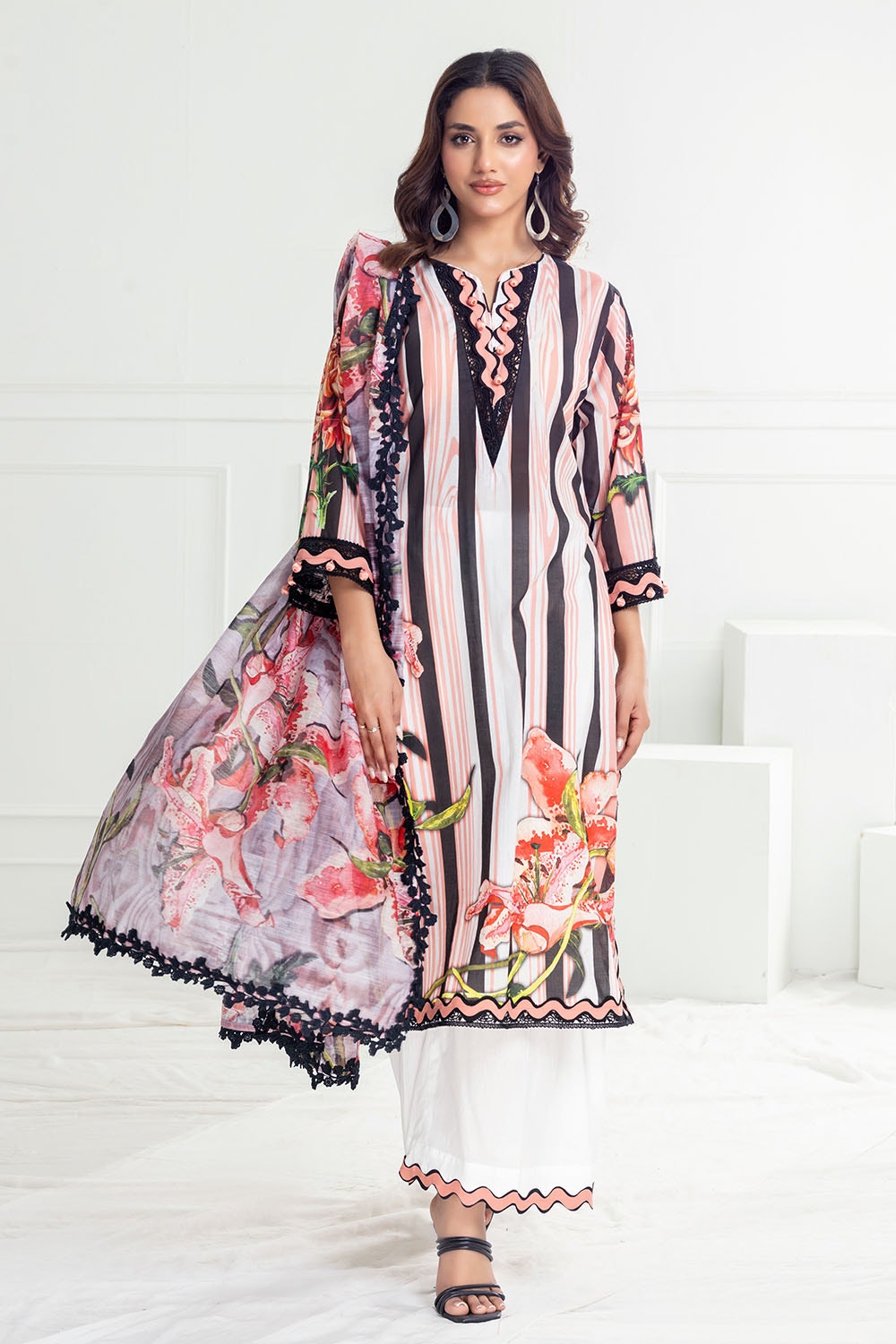 Gul Ahmed | Festive Capsule 25 | PC-52004 - Official Sakeena London stockist in UK - Sakeena London