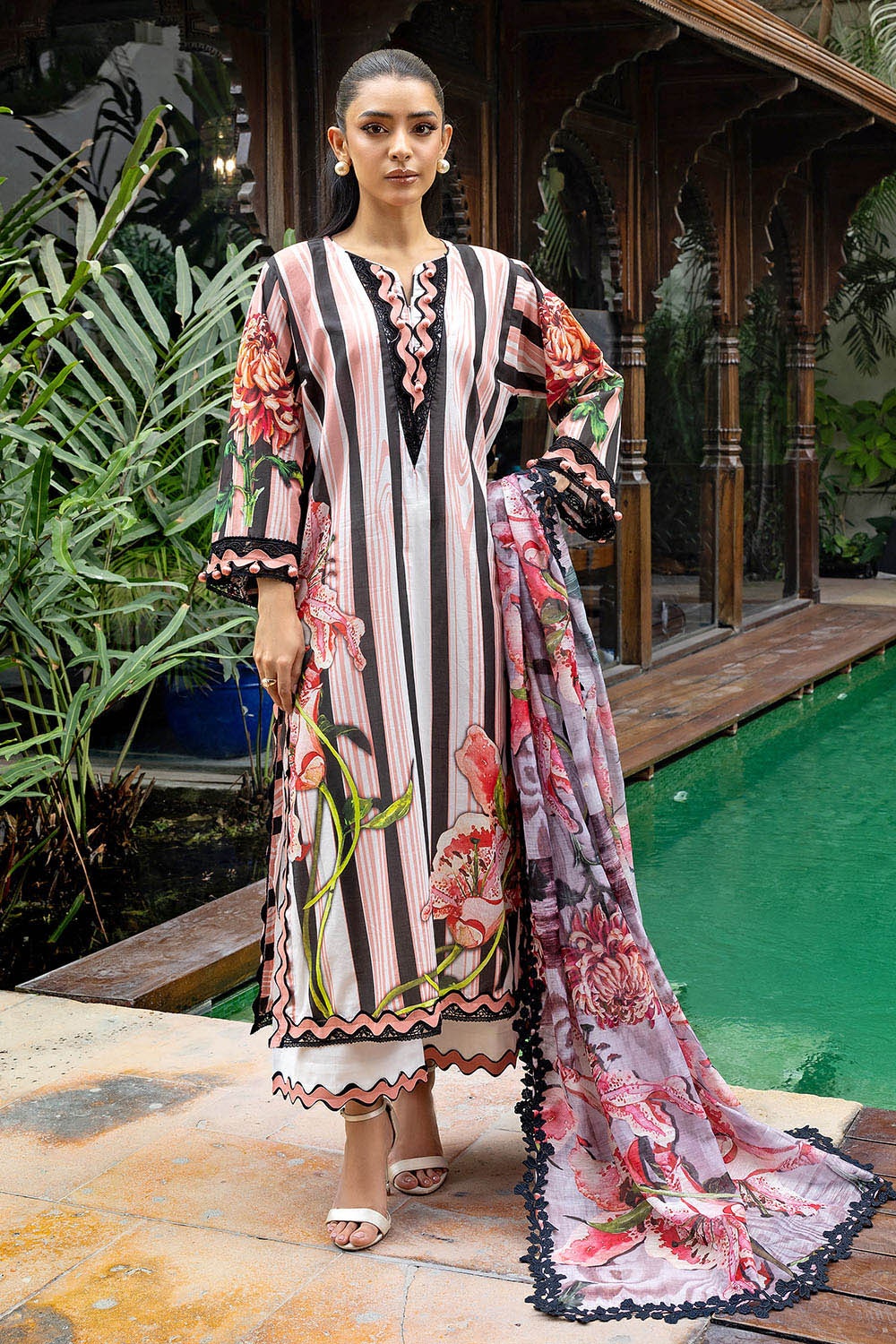 Gul Ahmed | Festive Capsule 25 | PC-52004 - Official Sakeena London stockist in UK - Sakeena London