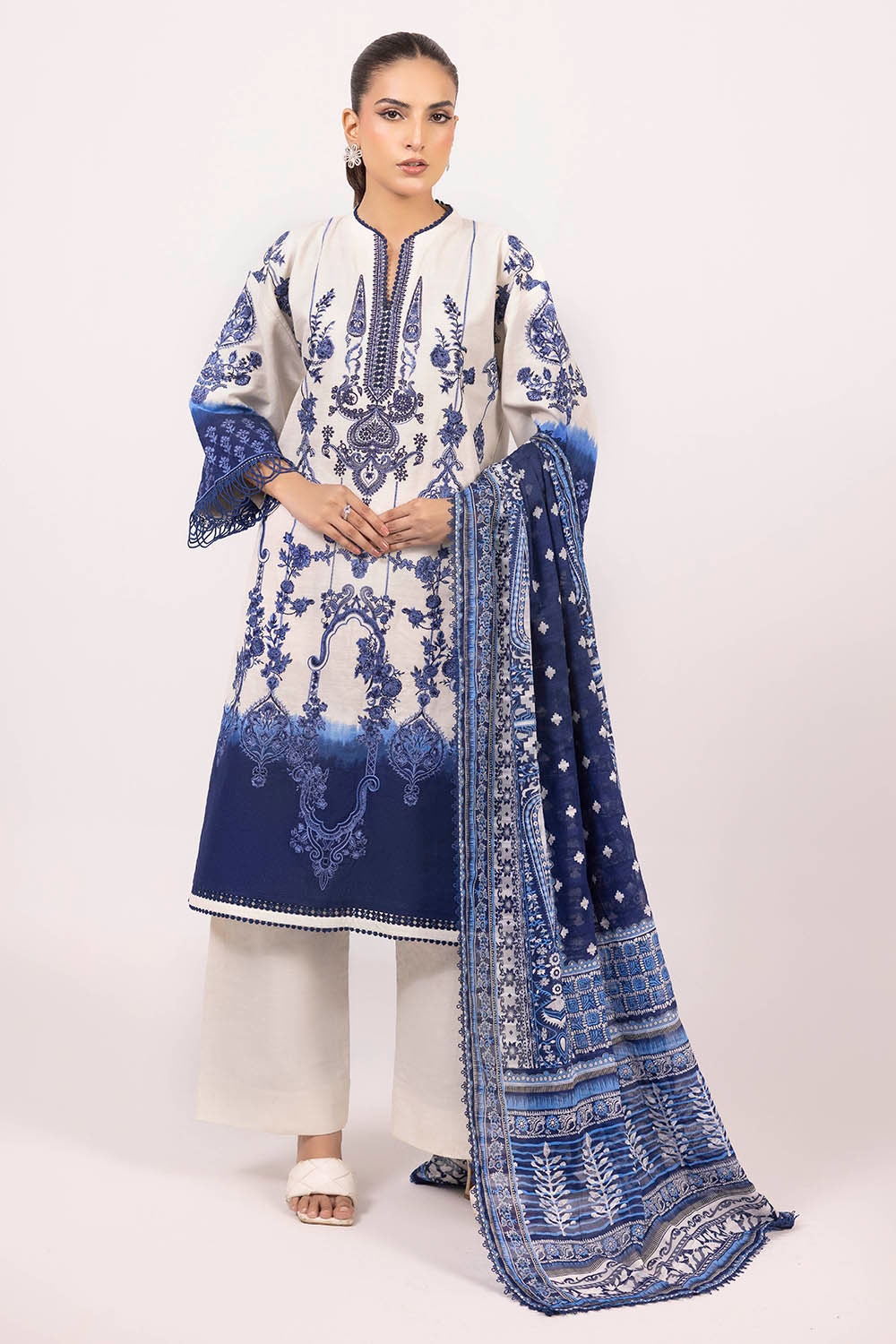Gul Ahmed | Winter Collection 25 | K-52095 - Official Gul Ahmed stockist in UK - Sakeena London