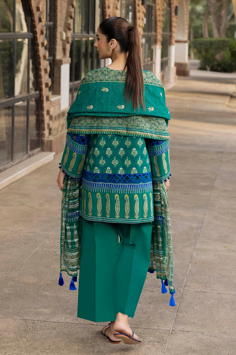 Gul Ahmed | Winter Collection 25 | K-52080 - Official Gul Ahmed stockist in UK - Sakeena London