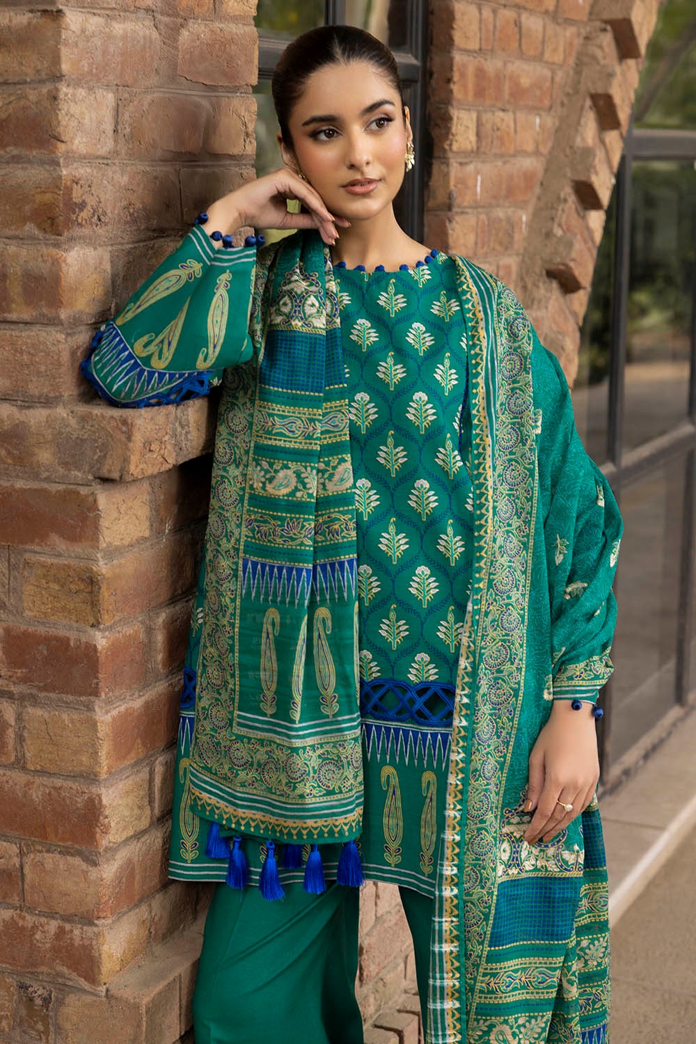 Gul Ahmed | Winter Collection 25 | K-52080 - Official Gul Ahmed stockist in UK - Sakeena London