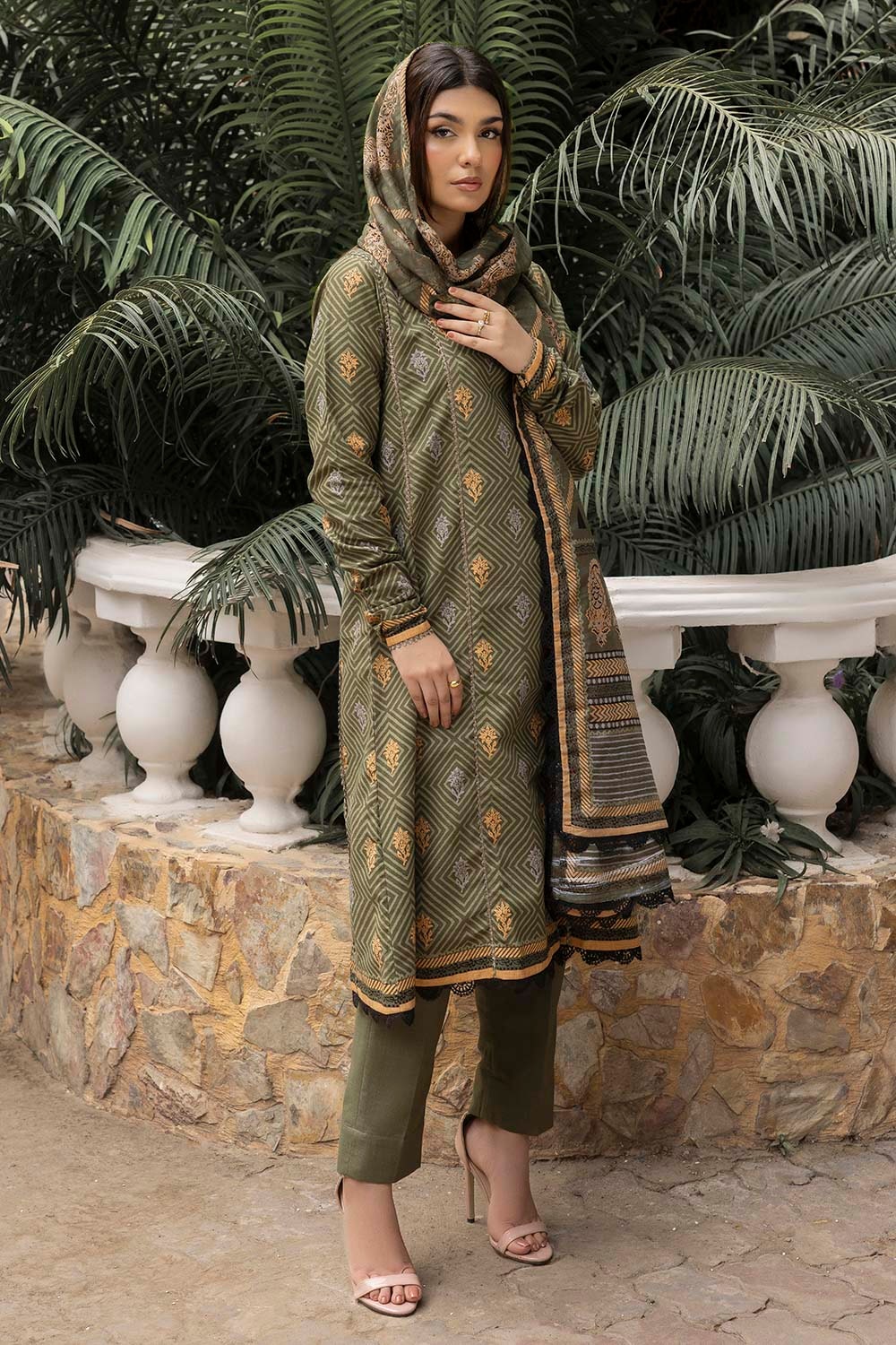 Gul Ahmed | Winter Collection 25 | K-52081 - Official Gul Ahmed stockist in UK - Sakeena London